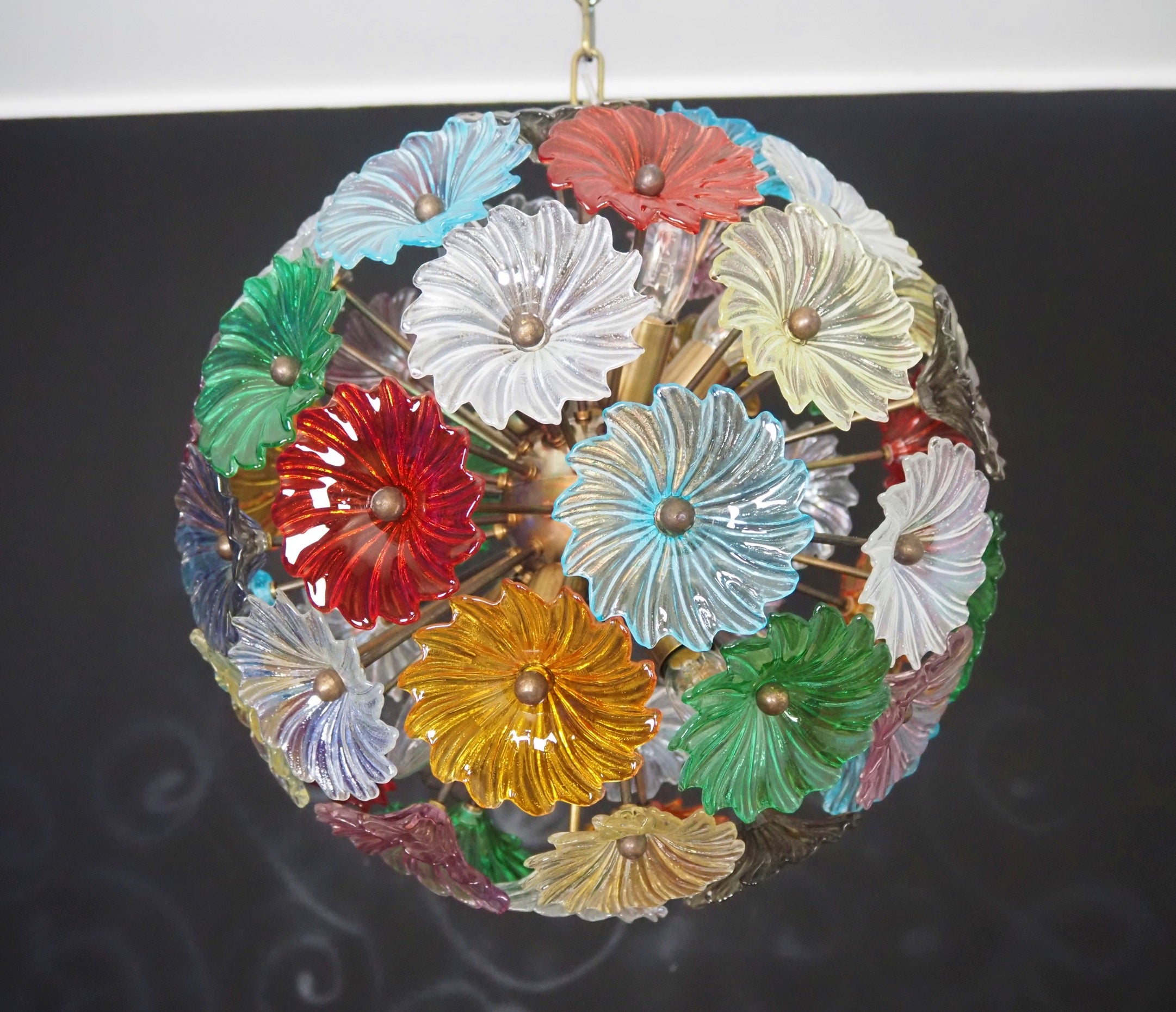 Murano Chandelier – 51 Multicolour Daisy Glass – detail 5 – Murano Classics