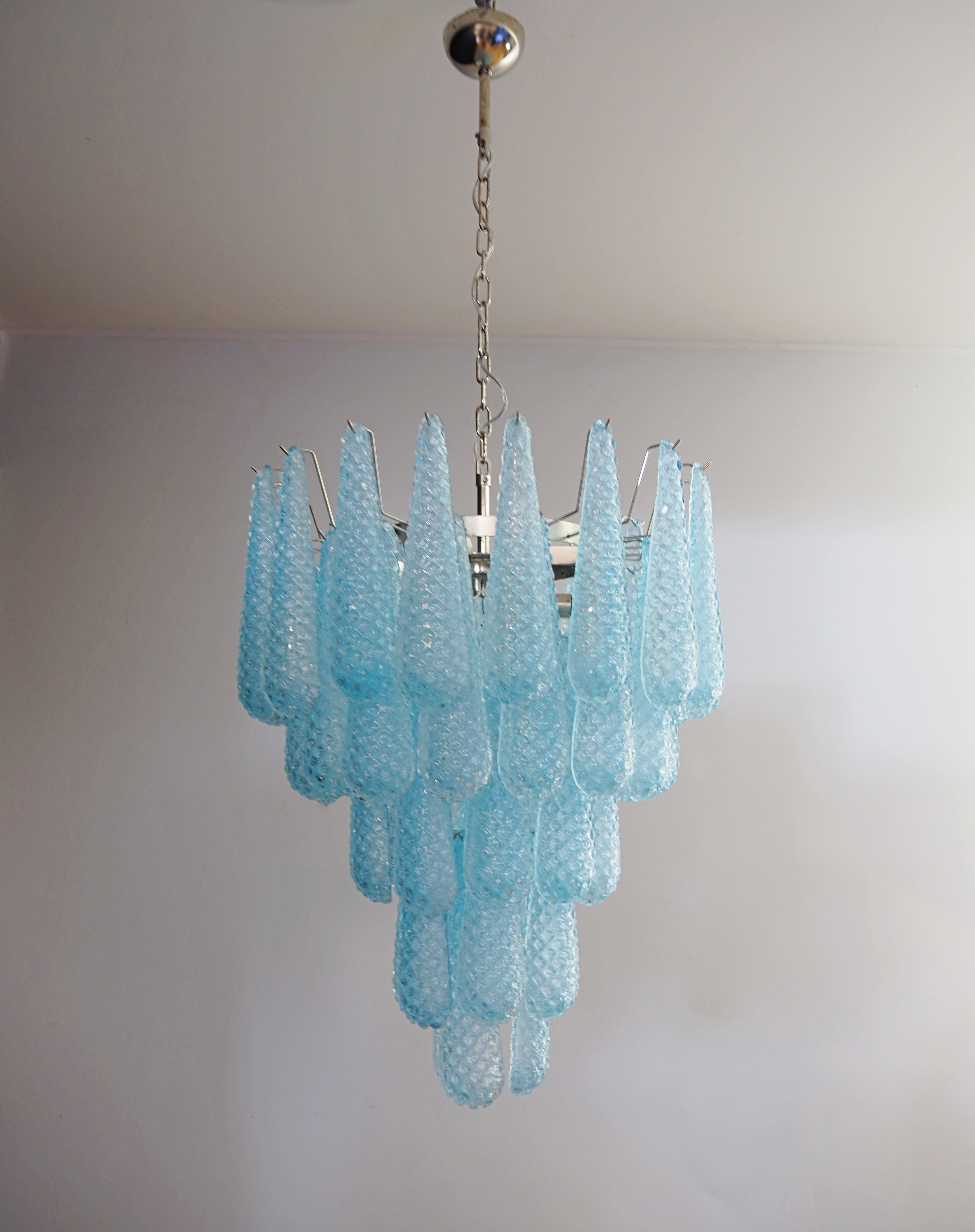 Murano Chandelier – 52 Blue Drop Glass – detail 2 – Murano Classics