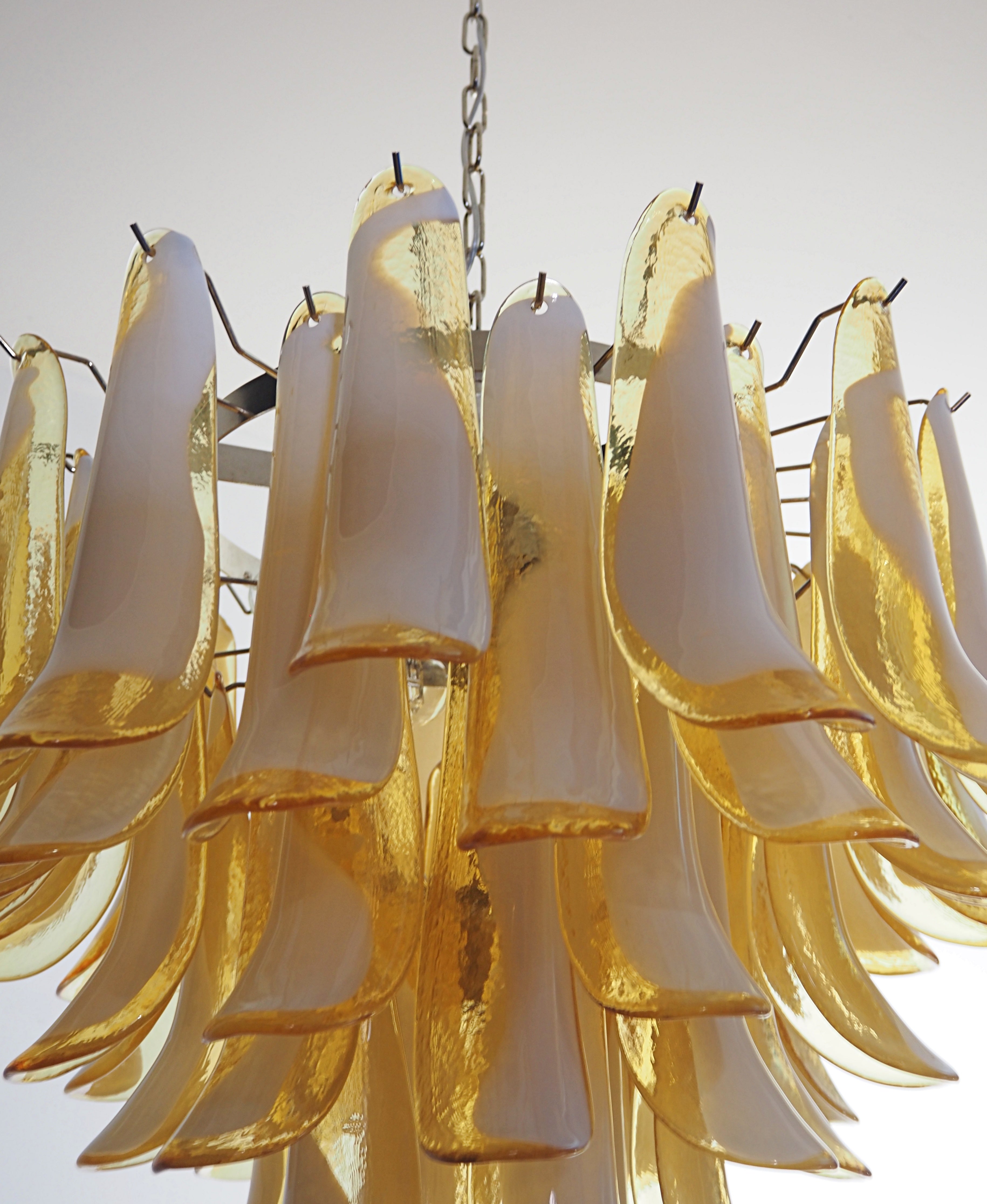 Murano Chandelier – 53 Caramel Petal Glass – detail 3 – Murano Classics