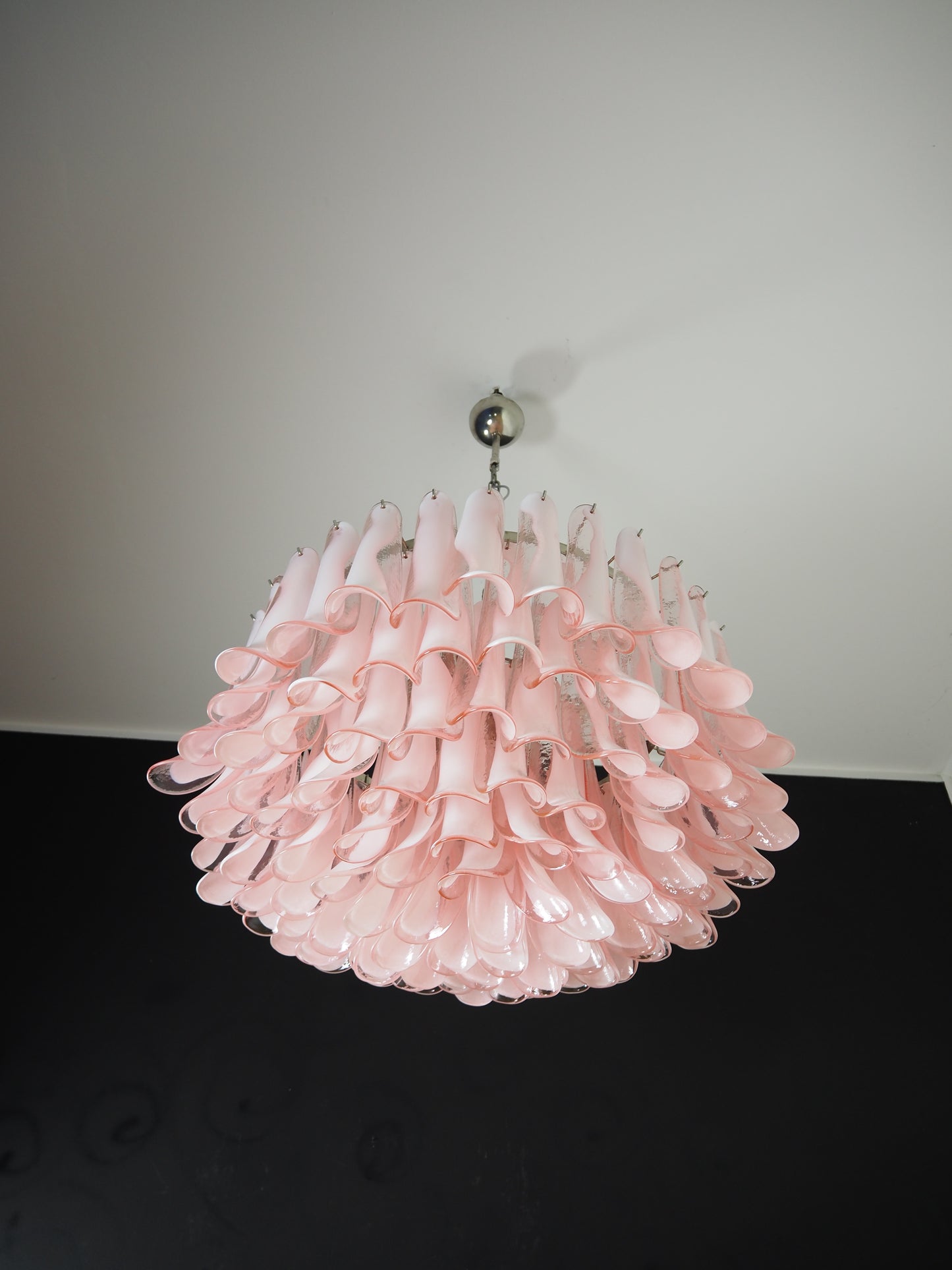 Murano-kroonluchter | 101 Roze Mazzega Petal Glas