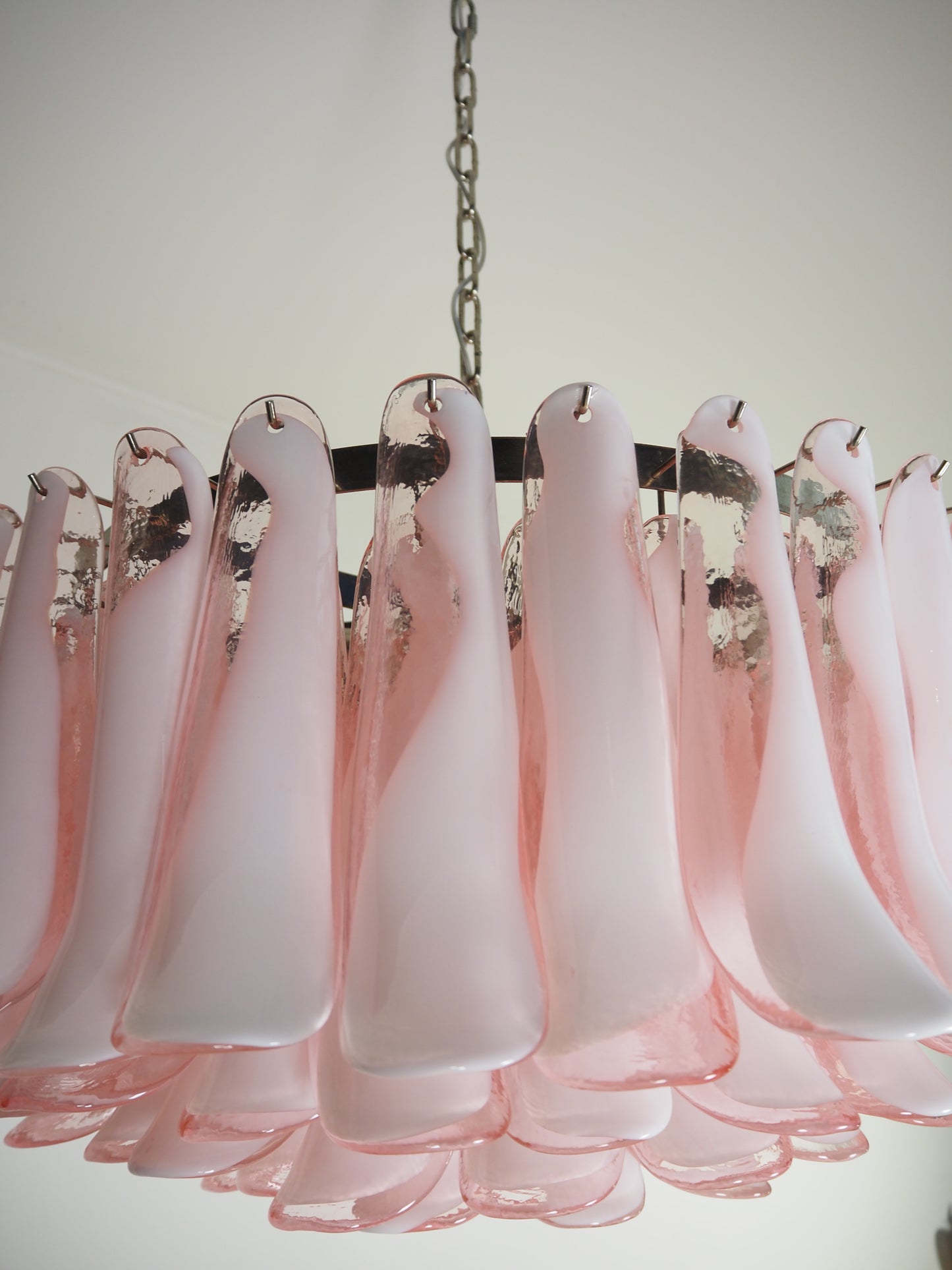 Murano-kroonluchter | 101 Roze Mazzega Petal Glas