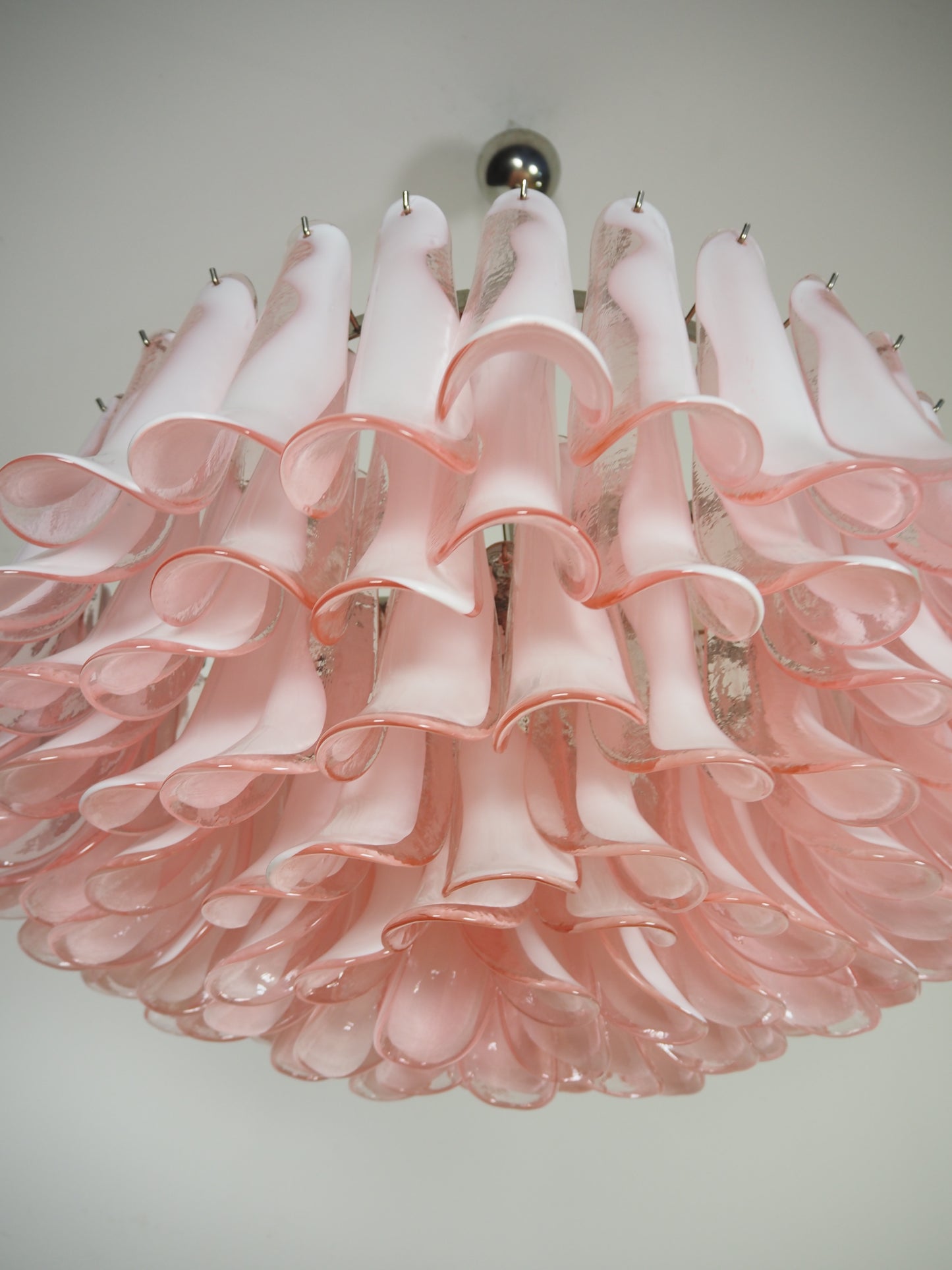 Murano-kroonluchter | 101 Roze Mazzega Petal Glas