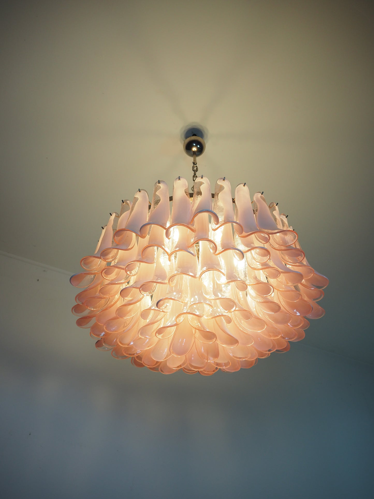 Murano-kroonluchter | 101 Roze Mazzega Petal Glas
