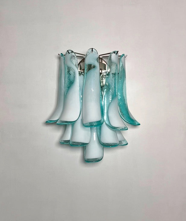 Murano Wandleuchte – 10 Weiß-Türkise Lattimo Blütenblattglas – 2er-Set – Detail 11 – Murano Classics