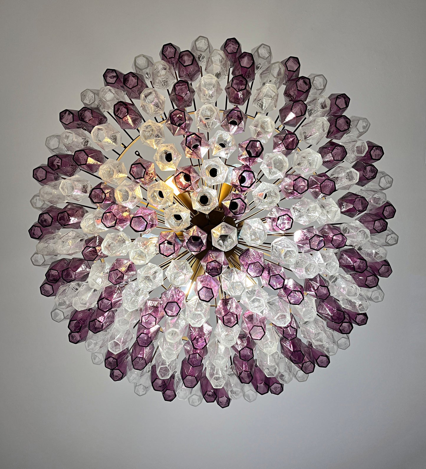 Murano Kroonluchter | 185 Paarse en Heldere Poliedri Glas