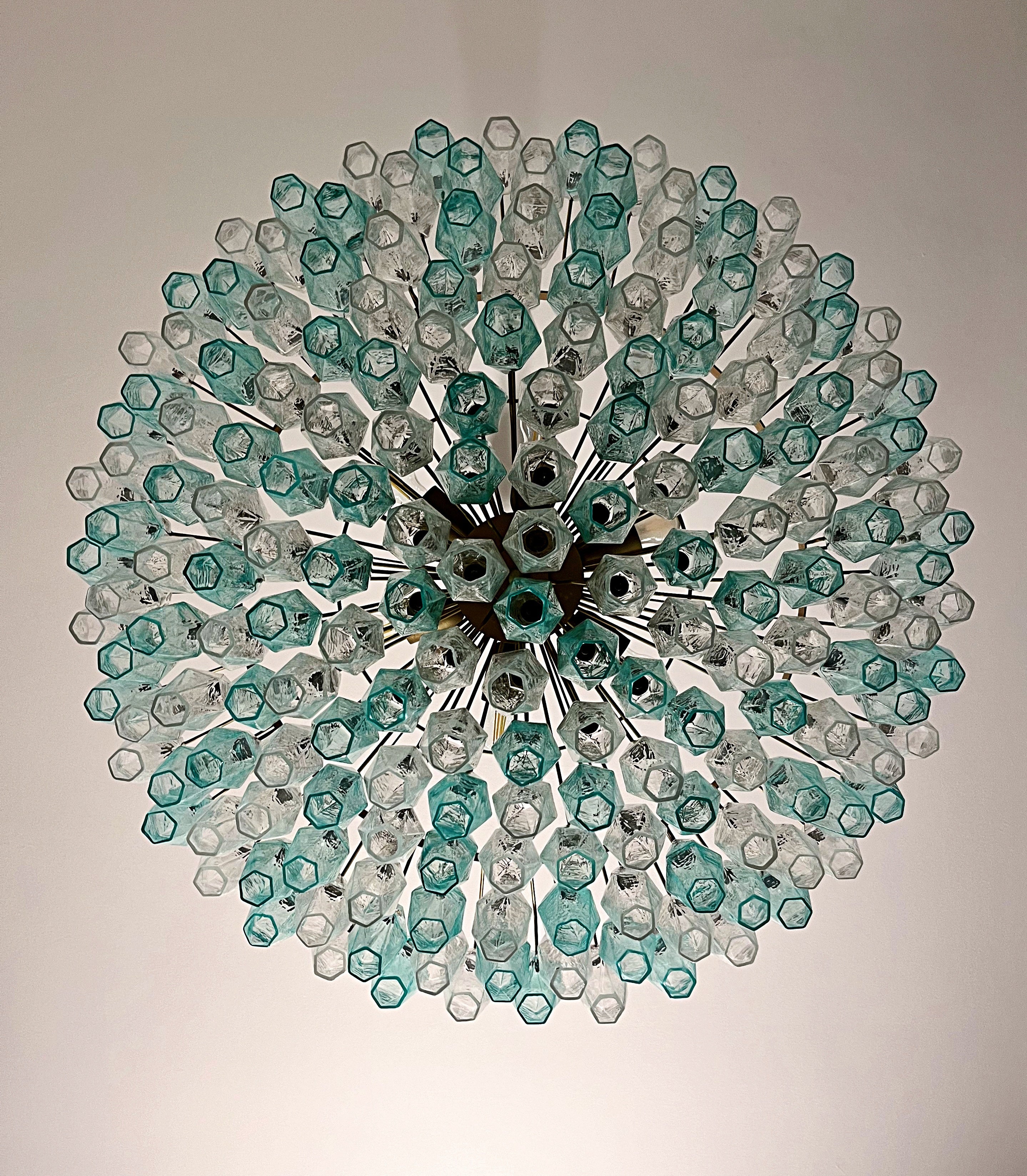 Lampadario Murano – 185 Vetri Poliedri Turchesi e Trasparenti – dettaglio 1 – Murano Classics