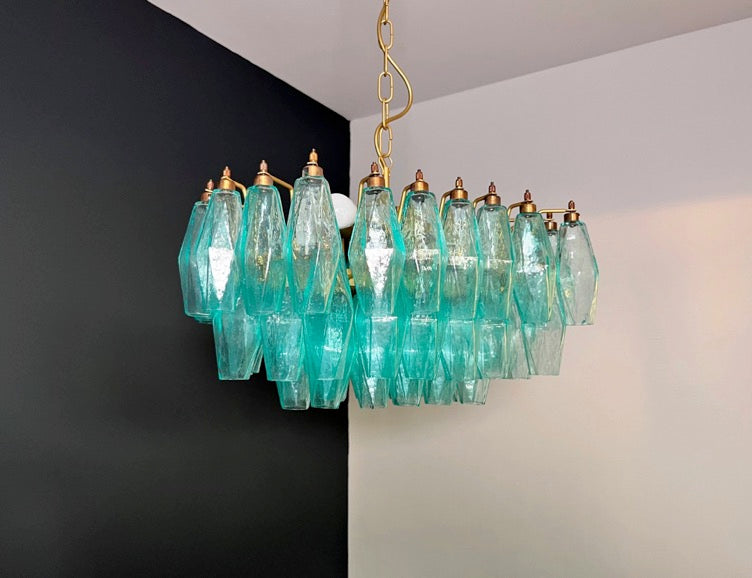Lustre Murano – 56 Verres Poliedri Turquoise – détail 11 – Murano Classics