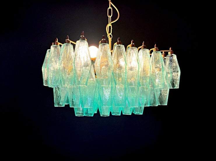 Lustre Murano – 56 Verres Poliedri Turquoise – détail 5 – Murano Classics