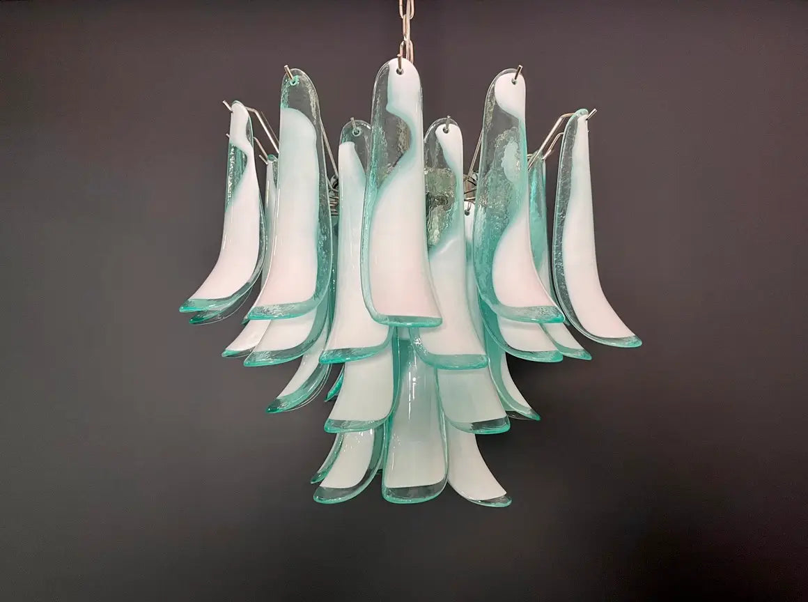 Murano Kronleuchter – 36 Türkise Blütenblattgläser – Detail 2 – Murano Classics