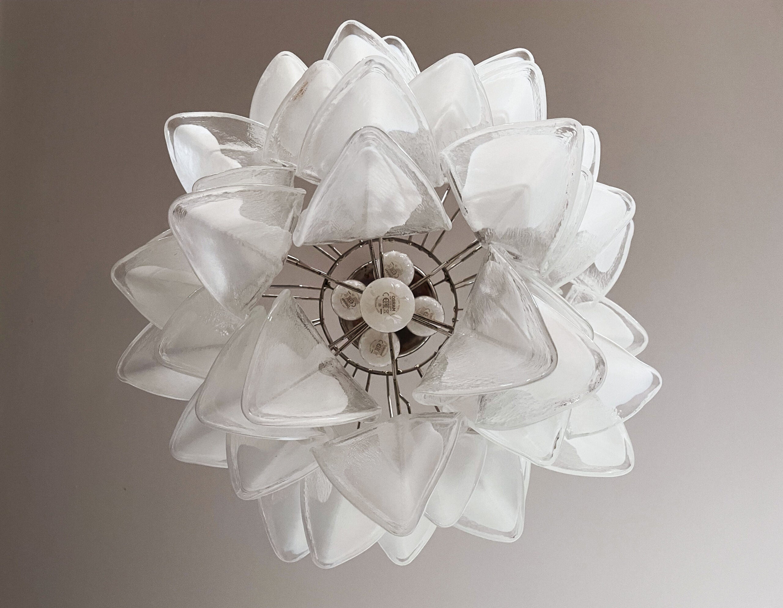 Murano Lysekrone | 41 Hvite Rondiniglass