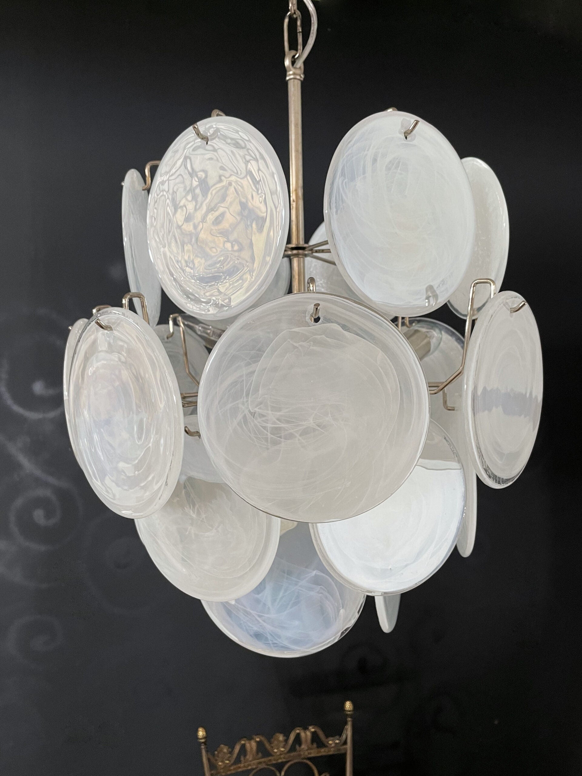 Murano Chandelier – 24 White Disc Glass – detail 6 – Murano Classics