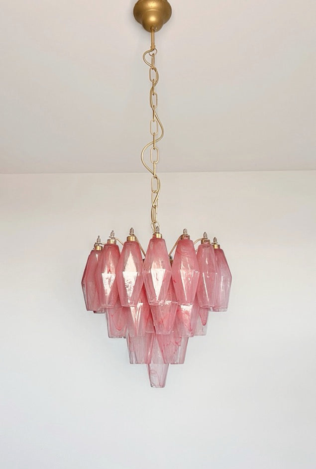 Murano Chandelier – 32 Pink Alabaster Poliedri Glass – Murano Classics