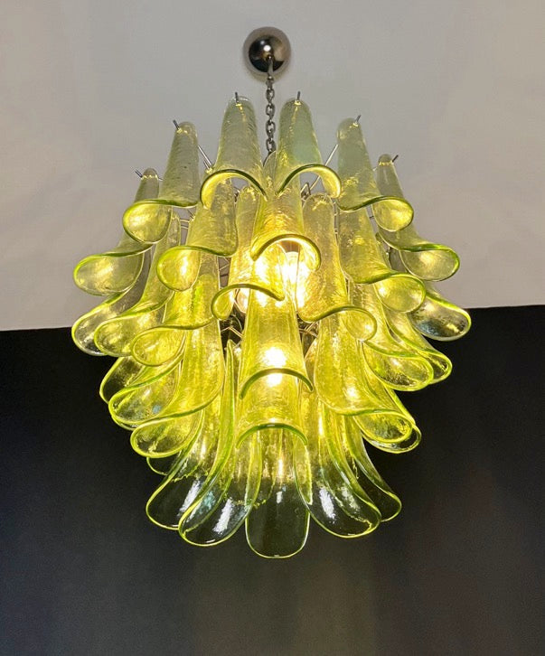 Murano Kronleuchter – 41 Grüne Blütenblattgläser – Detail 6 – Murano Classics