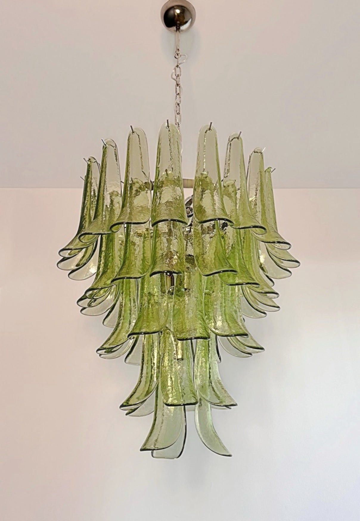 Murano Chandelier – 52 Green Petal Glass – detail 8 – Murano Classics