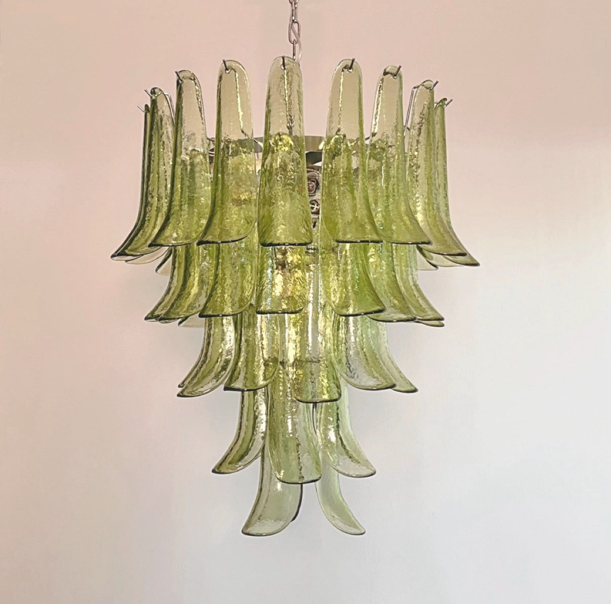 Murano Lysekrone – 52 Grønne Konglebladglass – Murano Classics