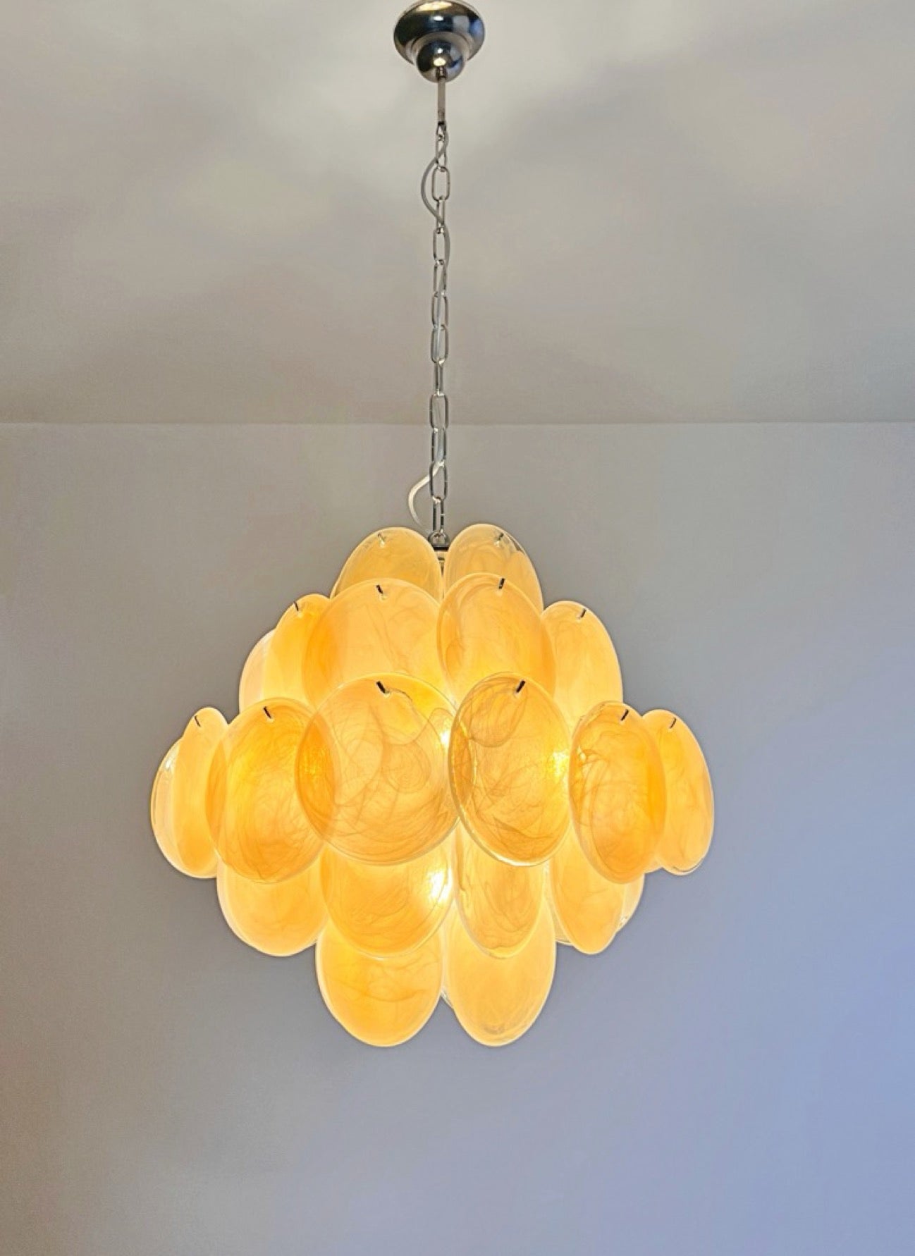 Murano Chandelier – 36 Alabaster Yellow Disc Glass – detail 3 – Murano Classics