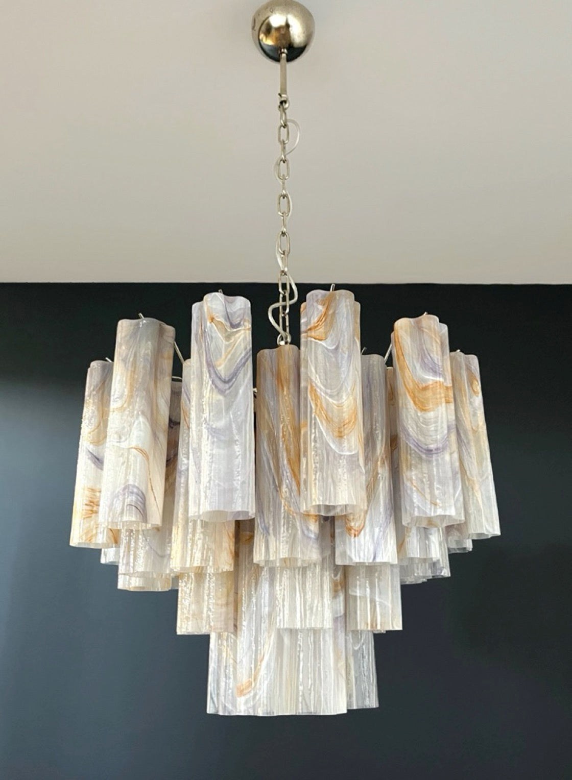 Fantastic Glass Tube Chandelier – 36 alabaster wisteria glasses