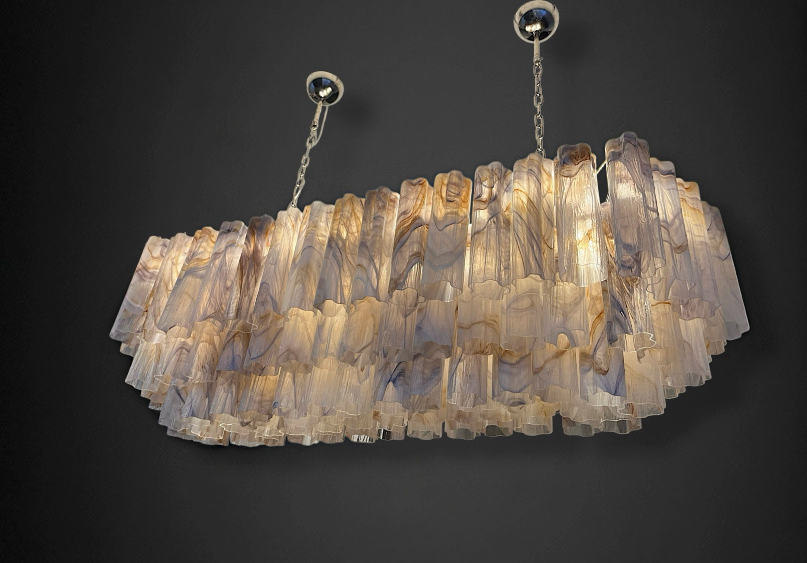 Elegant Murano tube Chandelier – 114 alabaster witeria glasses