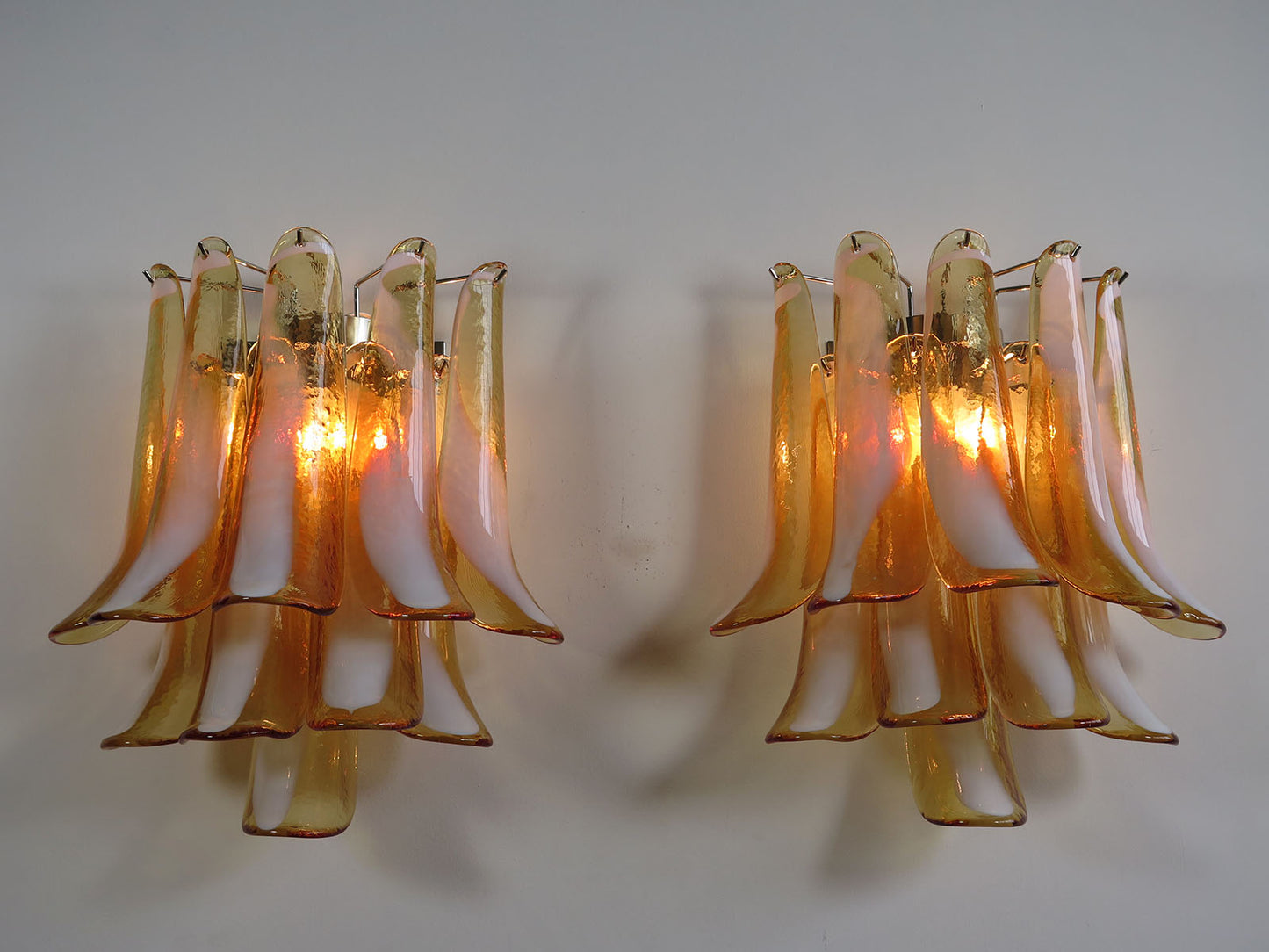 Lampada Murano da Parete | 10 Petali di Vetro Color Caramello | 1 Coppia