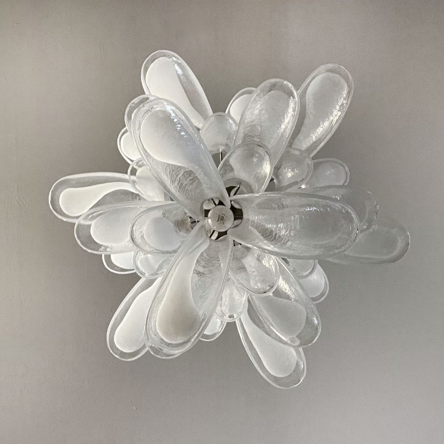 Murano Kroonluchter | 30 Heldere Mazzega Petalen