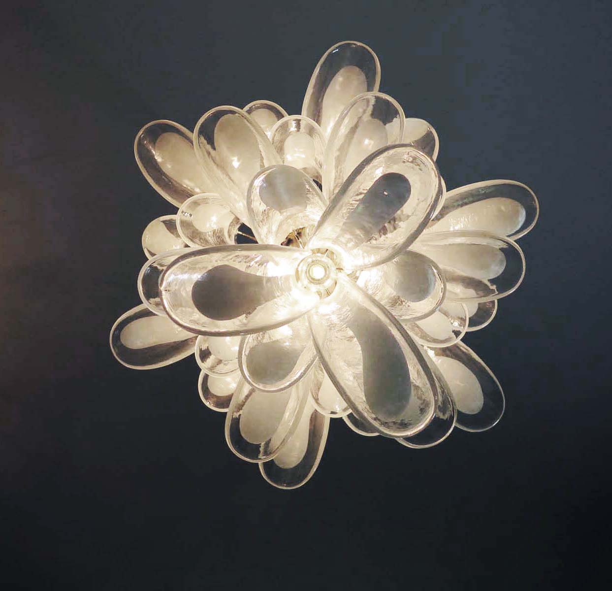 Murano Kroonluchter | 30 Heldere Mazzega Petalen