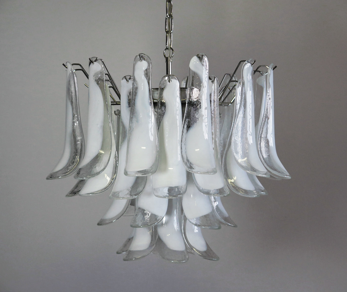 Murano Chandelier – 36 Clear Petal Glass – detail 2 – Murano Classics
