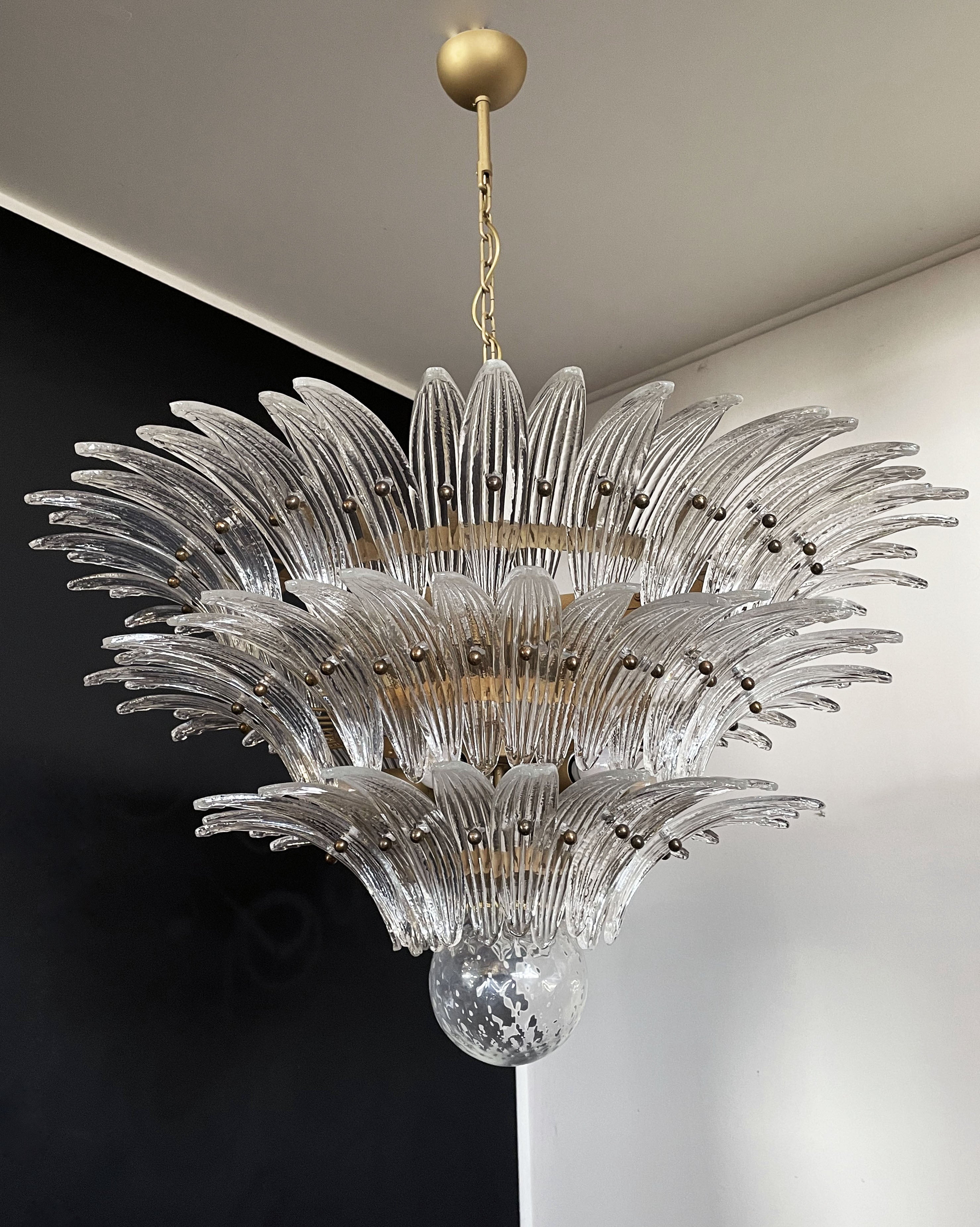 Murano Chandelier – 104 Clear Palmette Glass – detail 2 – Murano Classics