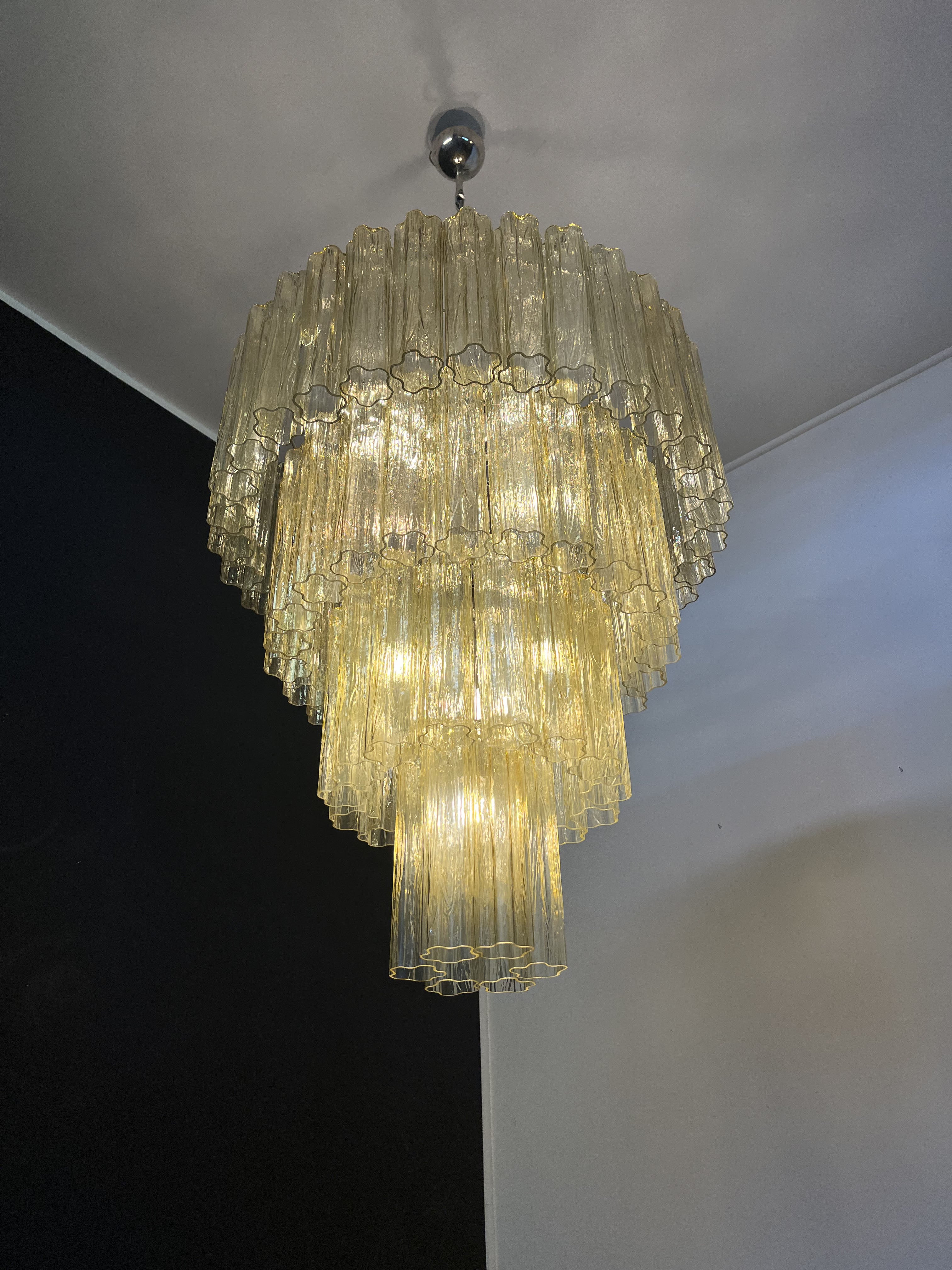 Murano Kroonluchter – 78 Gele Buisglaselementen – detail 8 – Murano Classics