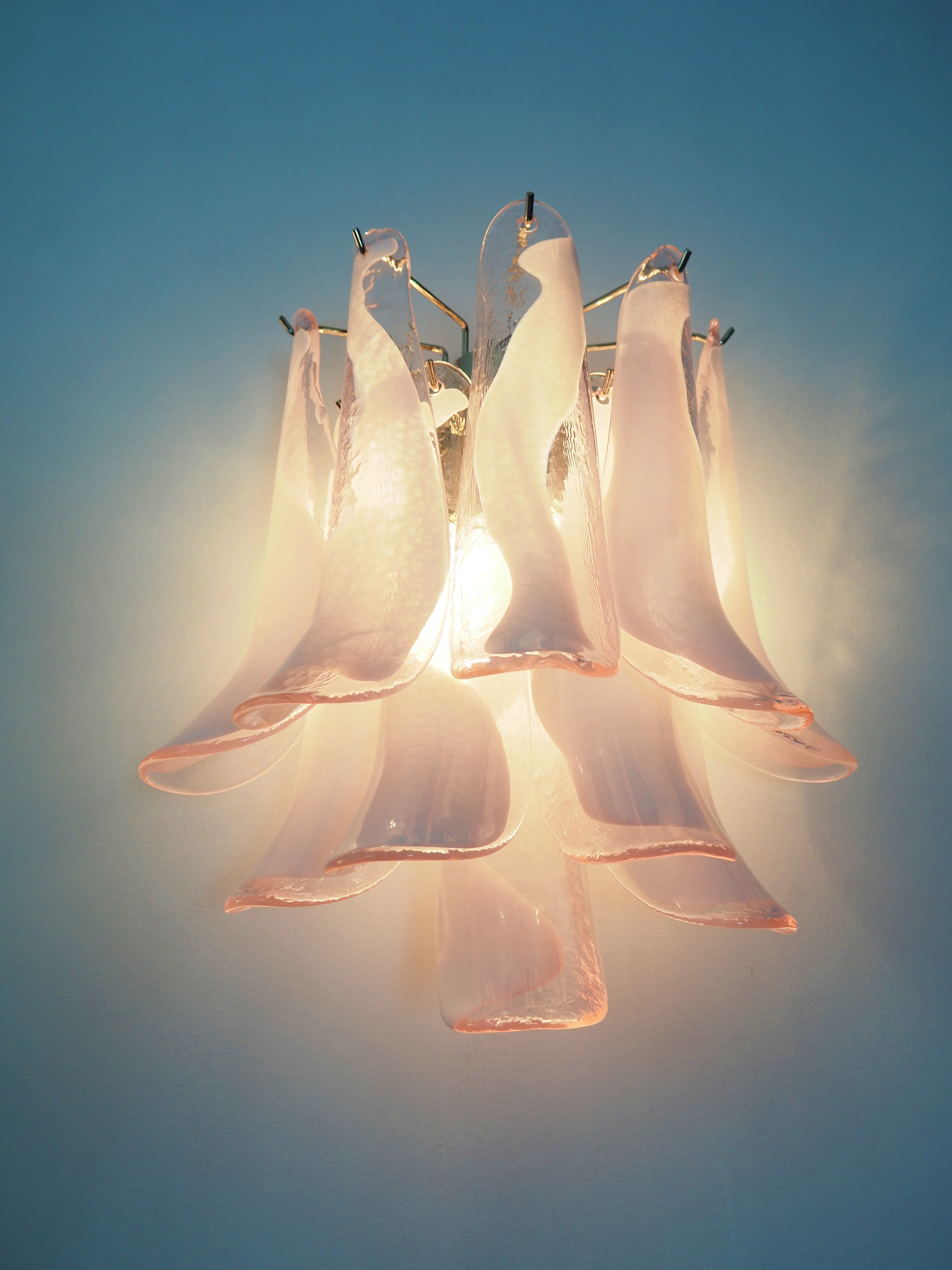 Murano Wandlampe – 10 Rosa Blütenblattglas – 2er-Set – Detail 7 – Murano Classics