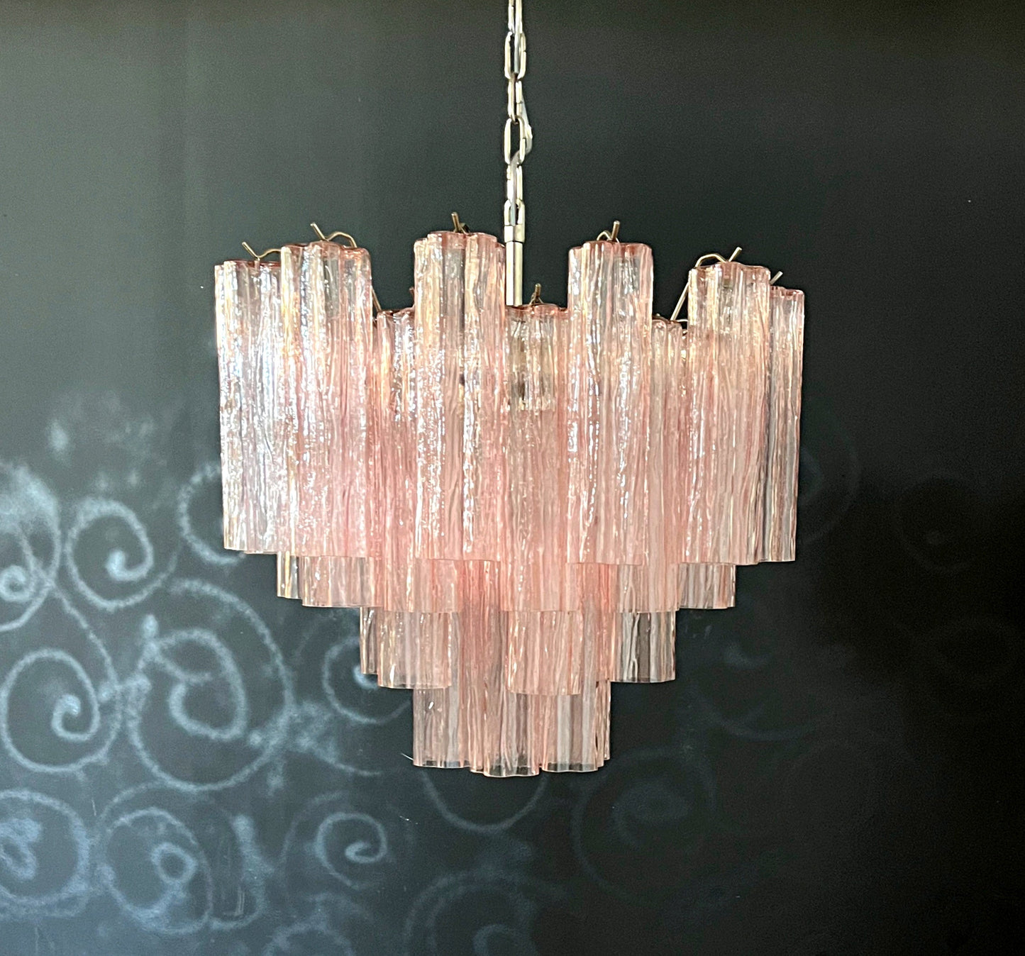 Lampadario Murano | 36 Tubo di Vetro Rosa