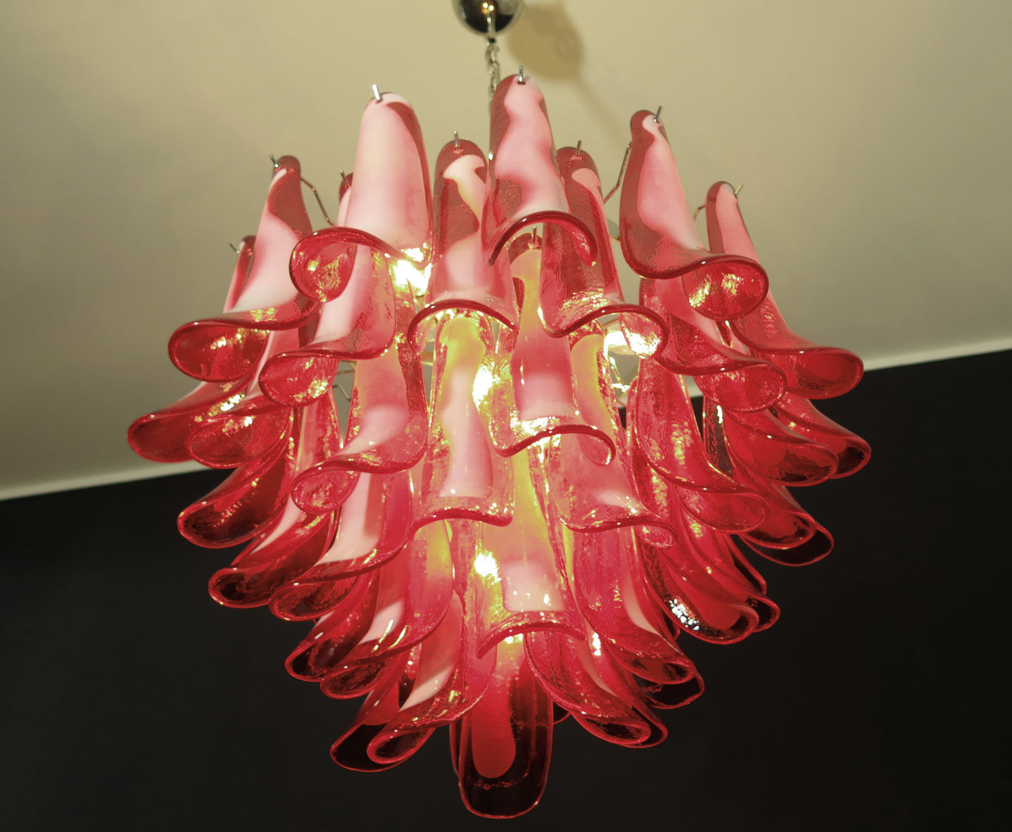 Murano Kroonluchter | 53 Rode Mazzega Petalen Glas