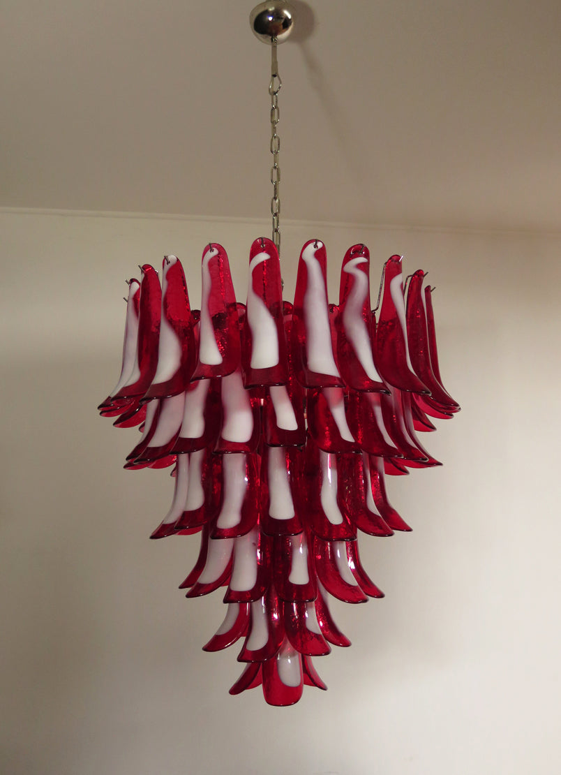 Murano-Kronleuchter | 75 Rote Blütenblattglas