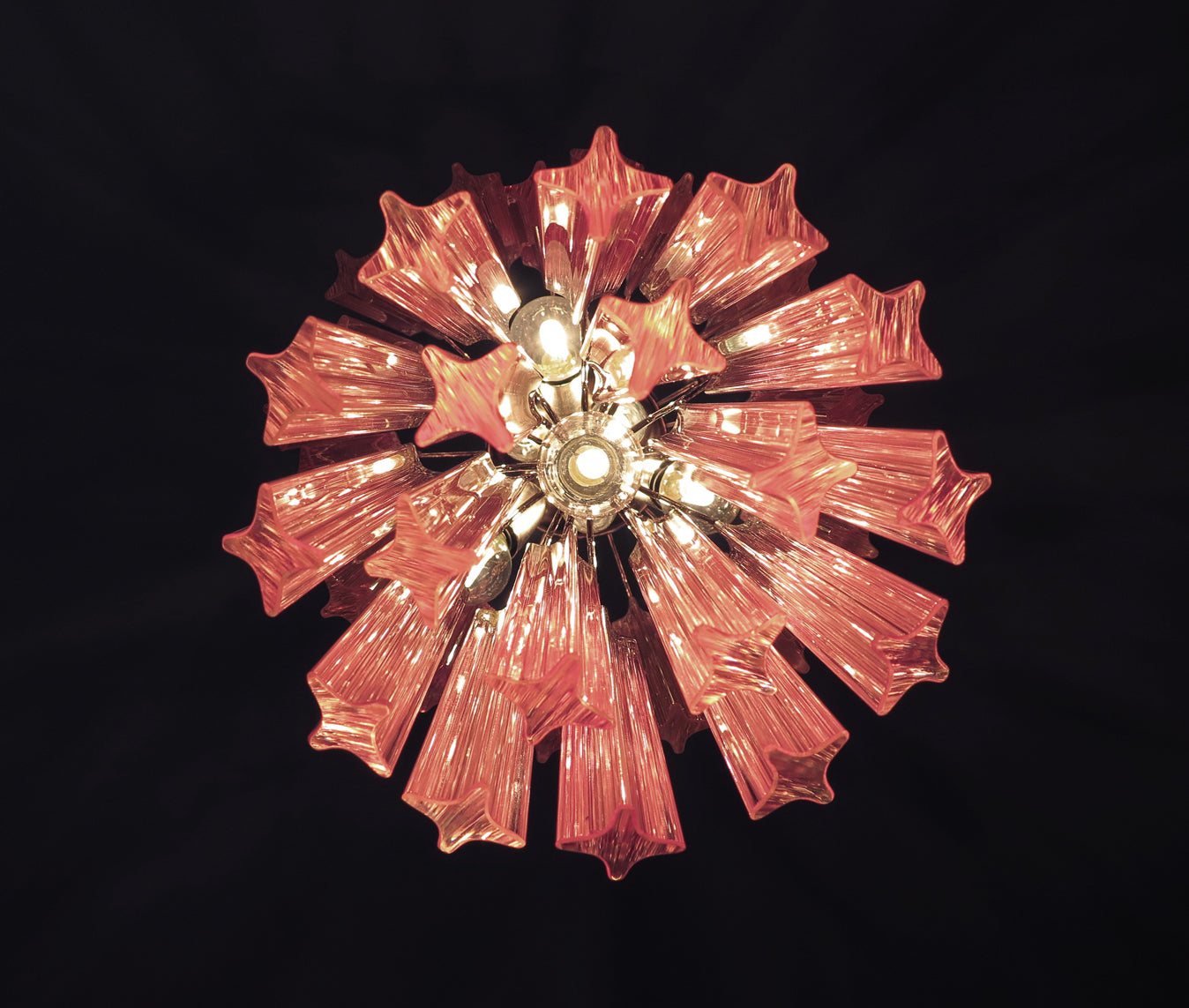 Lampadario Murano | 46 Prisma di Vetro Rosa