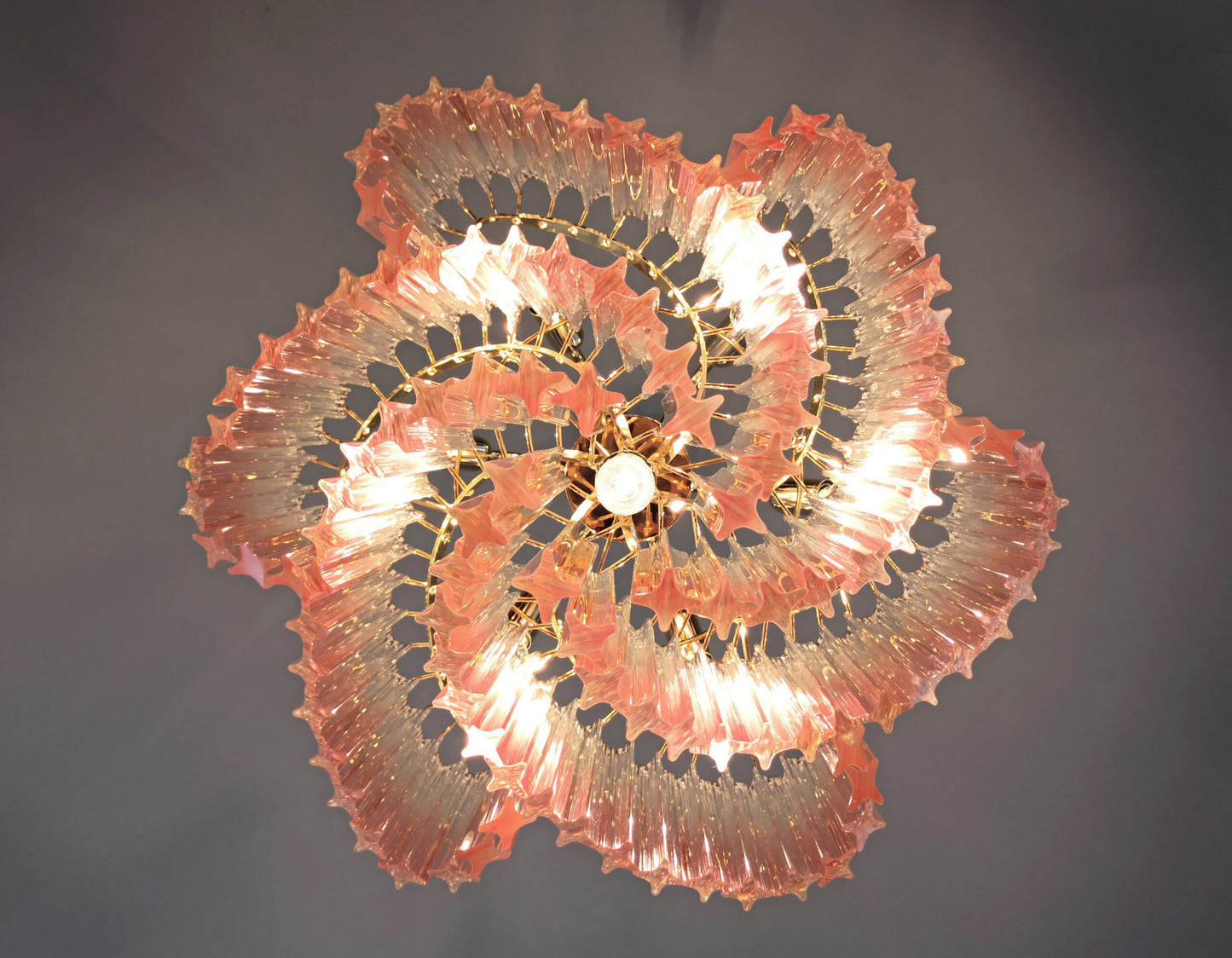 Lampadario Murano | 114 Prisma di Vetro Rosa Graduale