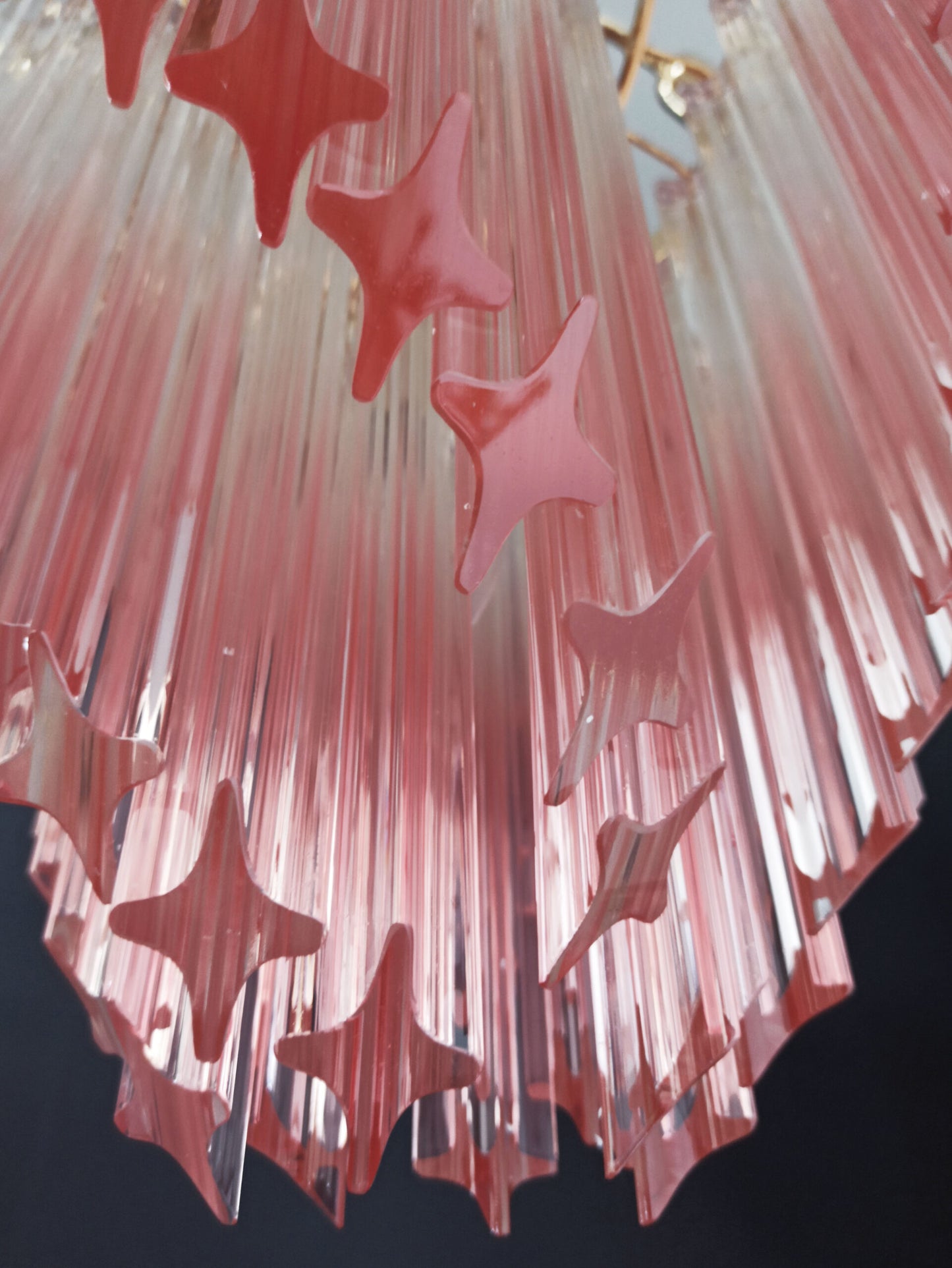 Lampadario Murano | 114 Prisma di Vetro Rosa Graduale