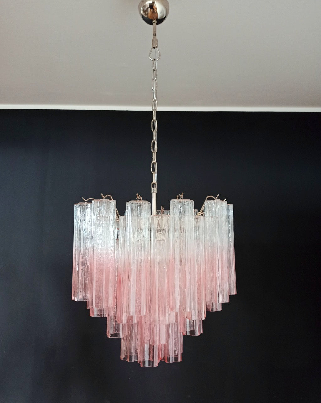 Murano Lysekrone – 36 Gradvis Rosa Glassrør – Murano Classics