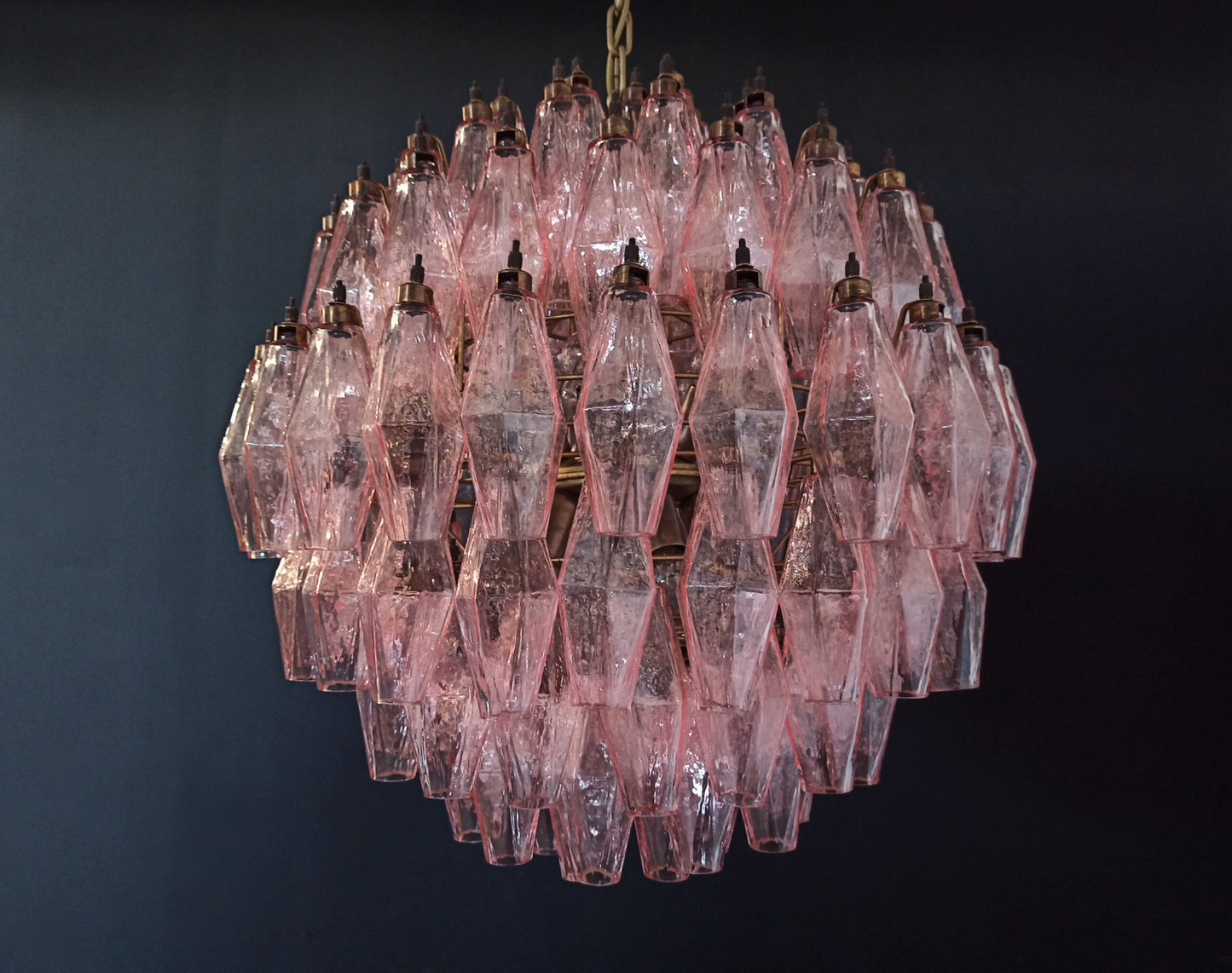 Murano-Kronleuchter | 140 rosa Poliedri-Glas