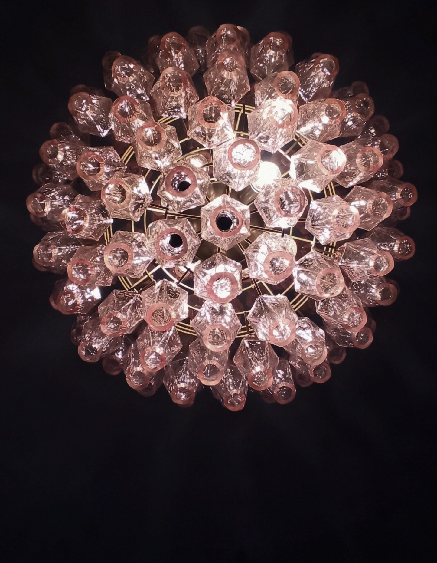 Murano-Kronleuchter | 140 rosa Poliedri-Glas