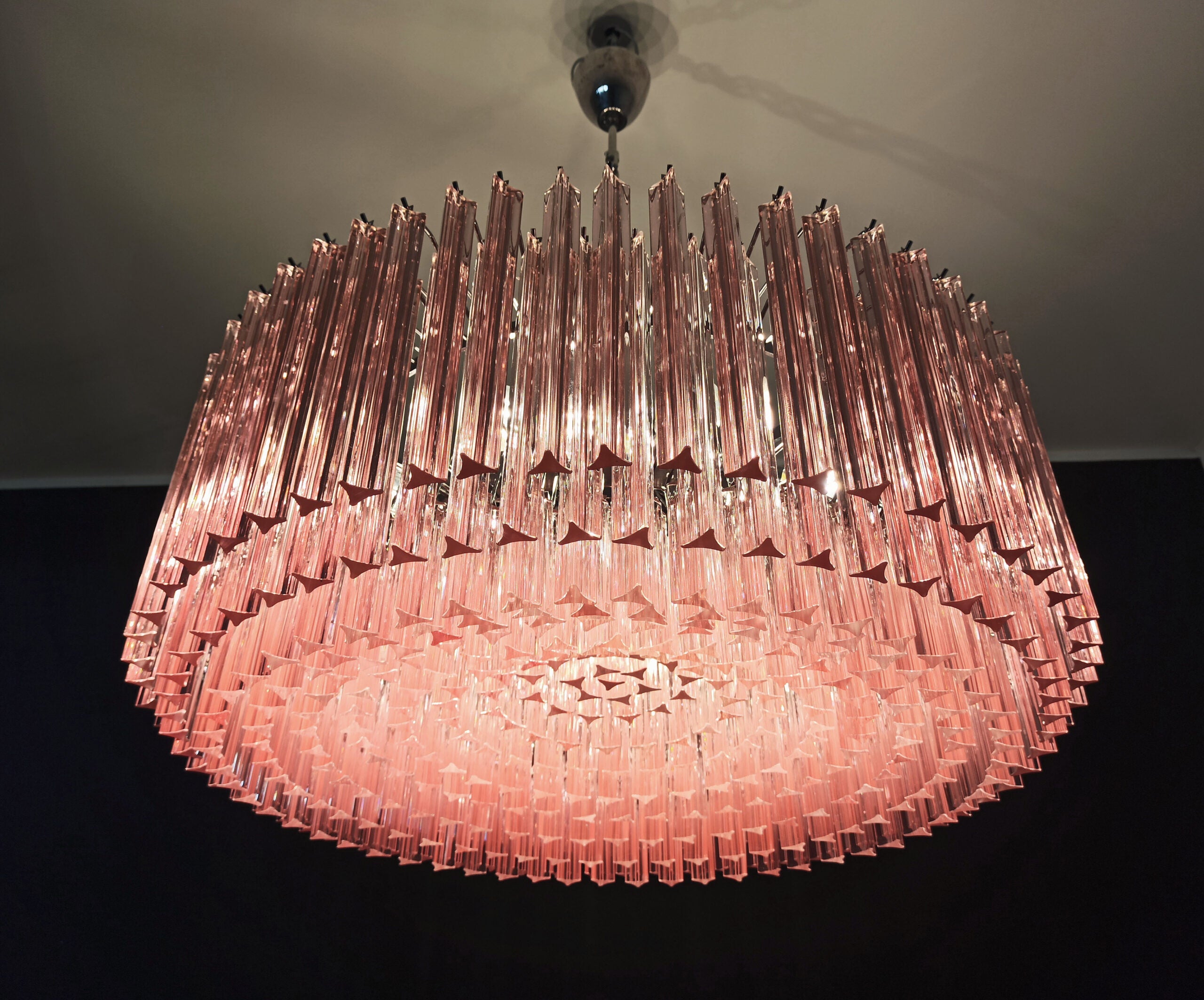 Lustre Murano – 391 Verre à Prismes Rose – détail 5 – Murano Classics
