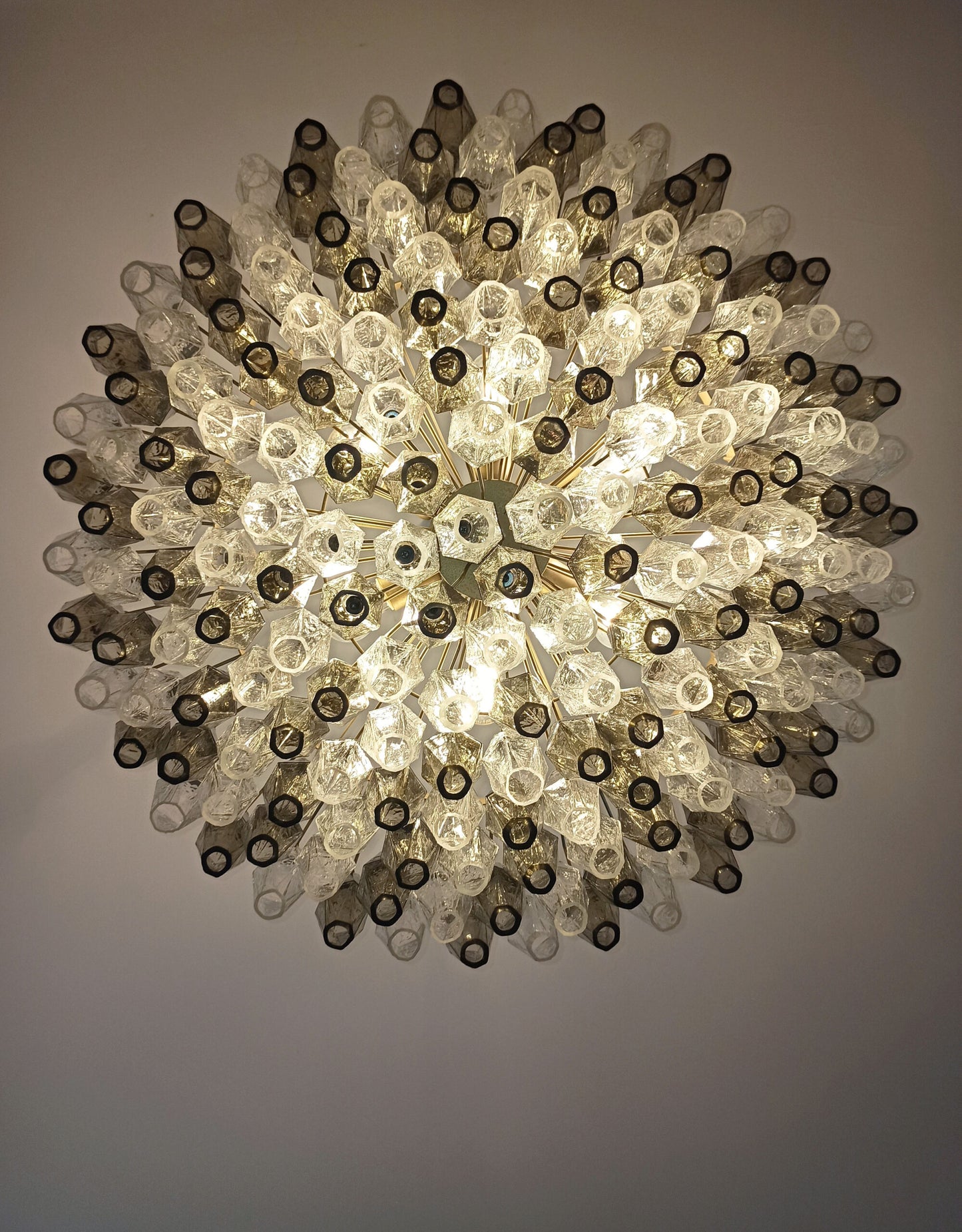 Murano-Kronleuchter | 185 klare und rauchige Poliedri-Glas