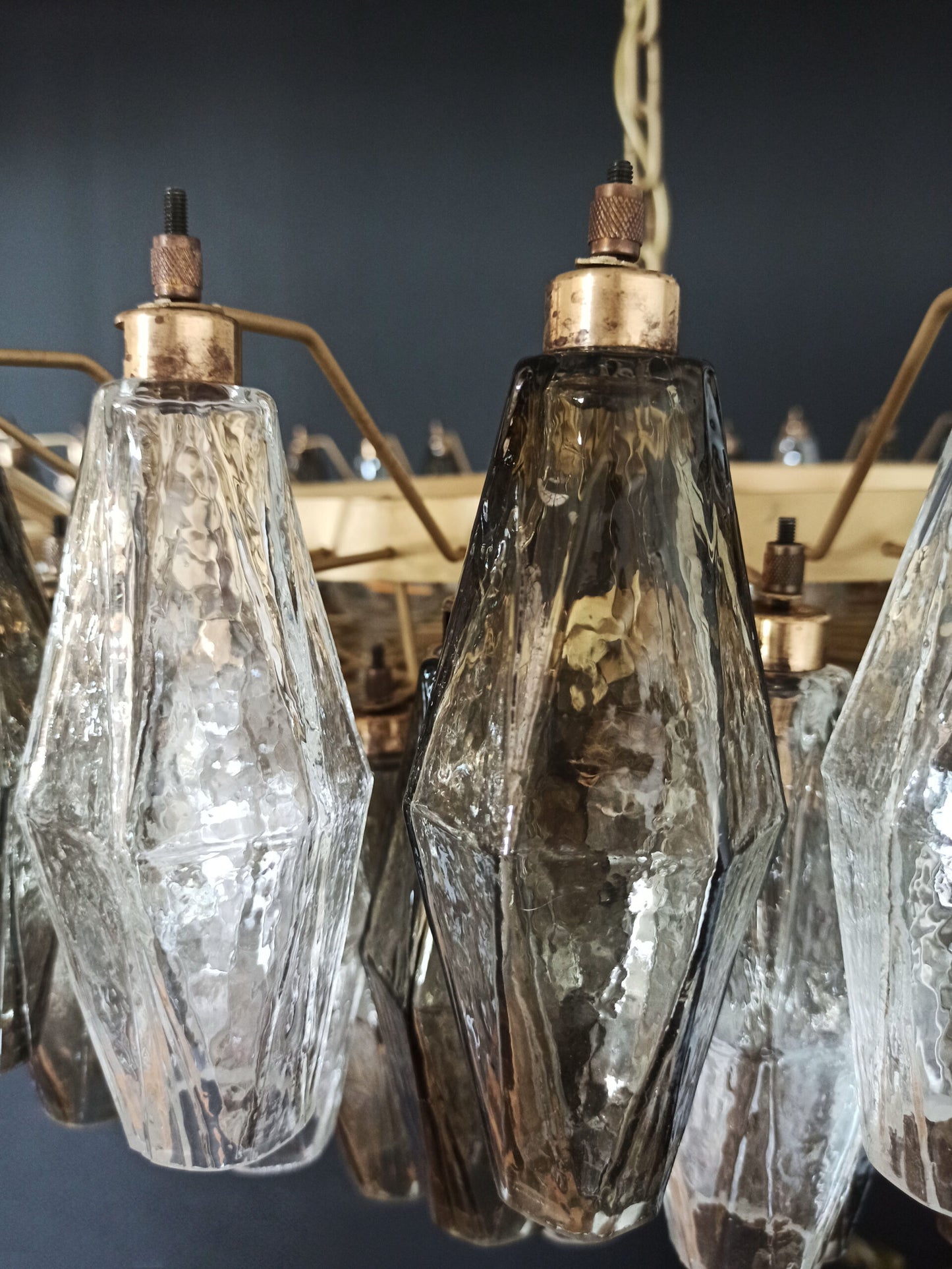 Murano-Kronleuchter | 185 klare und rauchige Poliedri-Glas