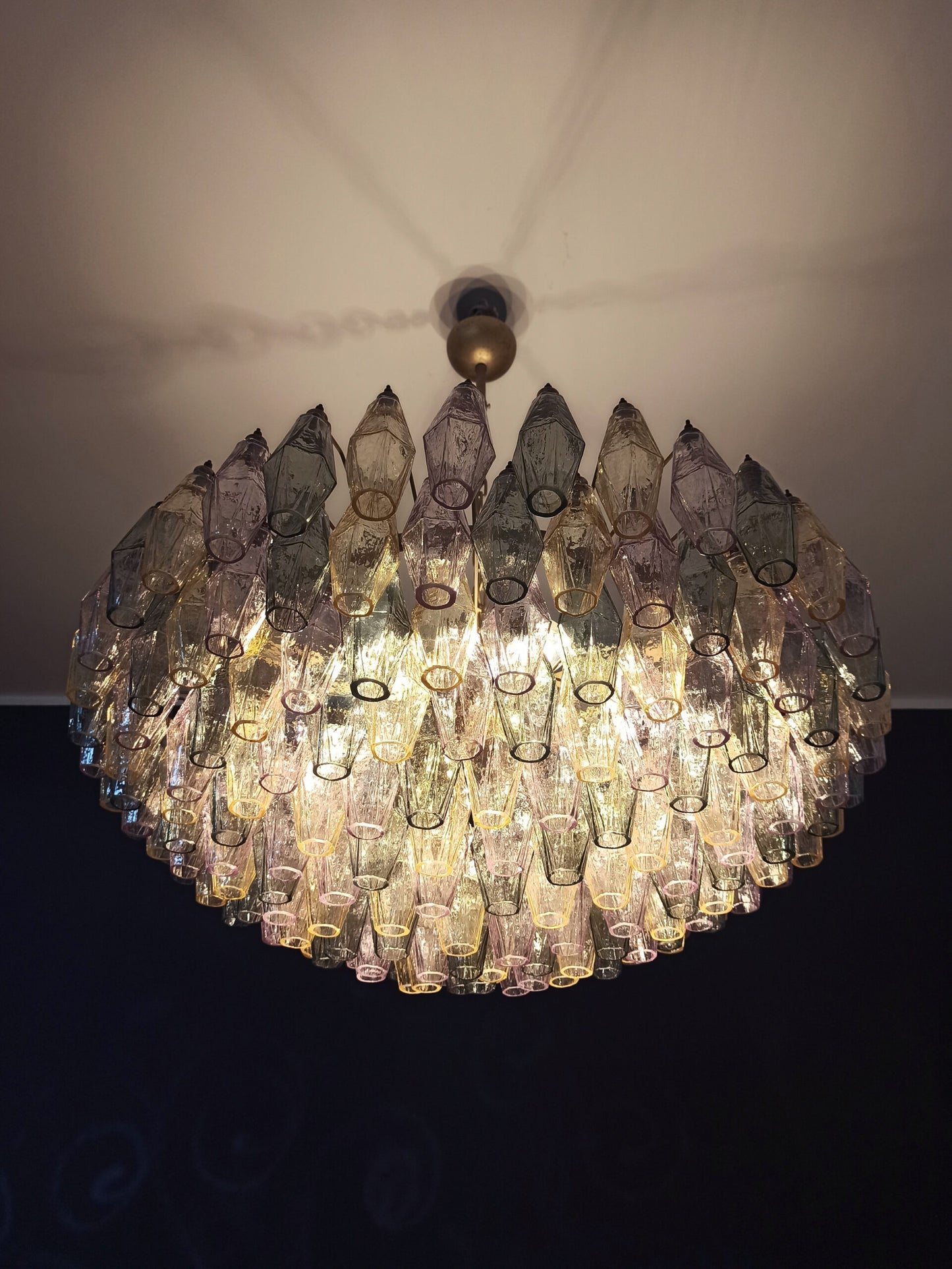 Murano-Kronleuchter | 185 Mehrfarbige Poliedri Gläser