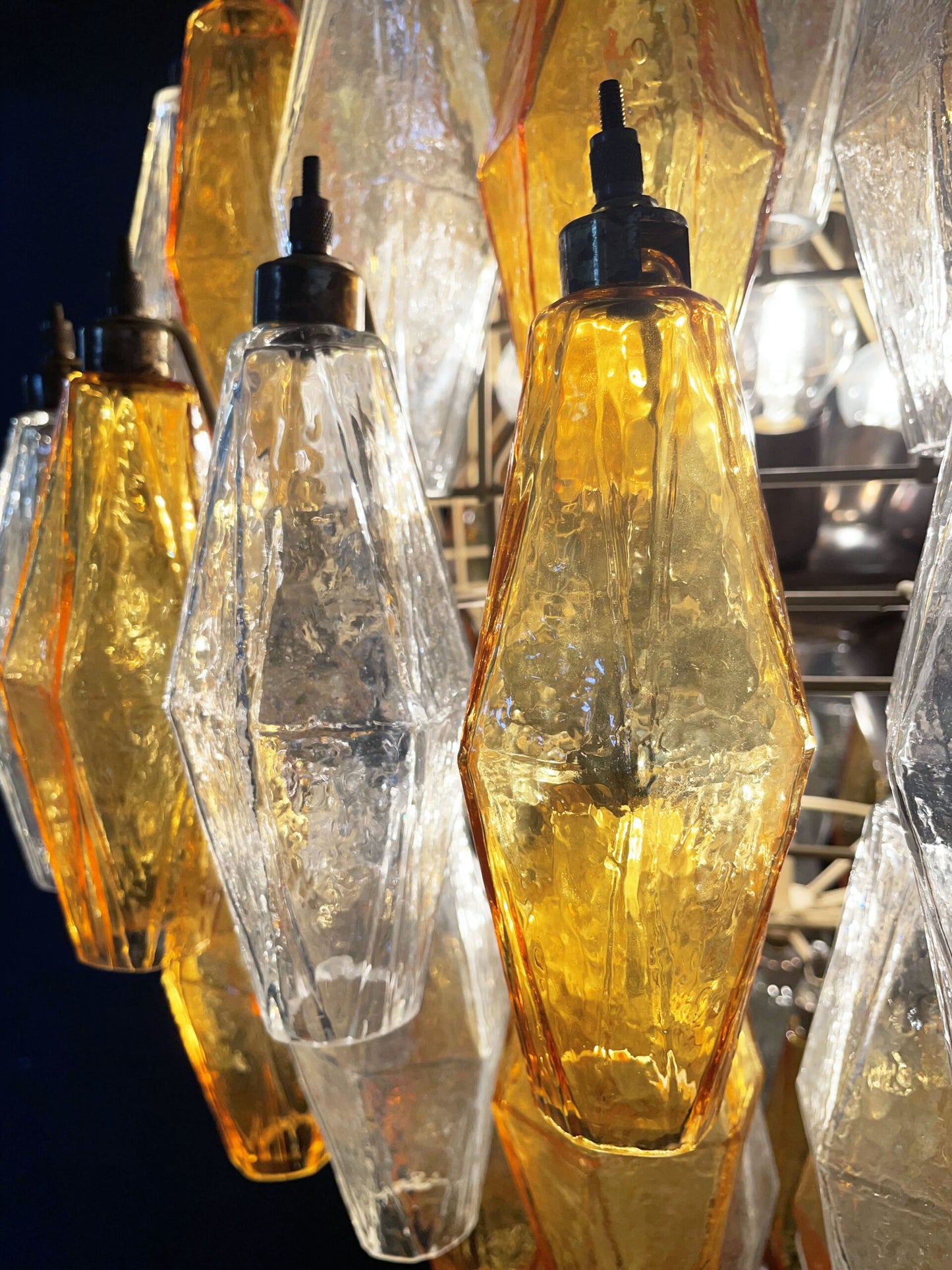 Lampadario Murano | 140 Poliedri in Vetro Trasparente e Giallo