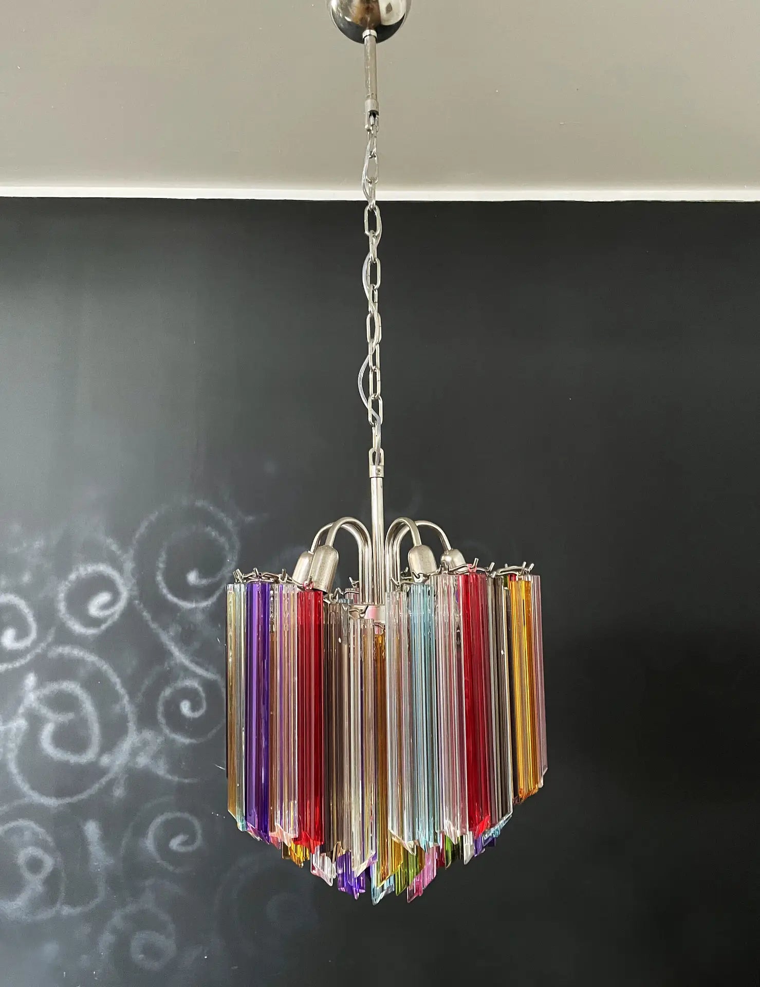Murano Lysekrone – 60 Multifargede Prismeglass – Murano Classics