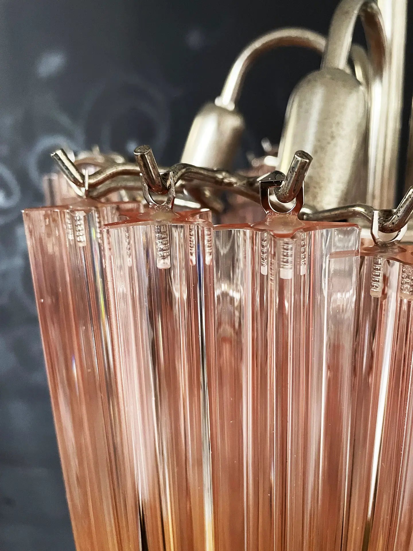 Lampadario Murano – 60 Vetri a Prismi Rosa – dettaglio 3 – Murano Classics