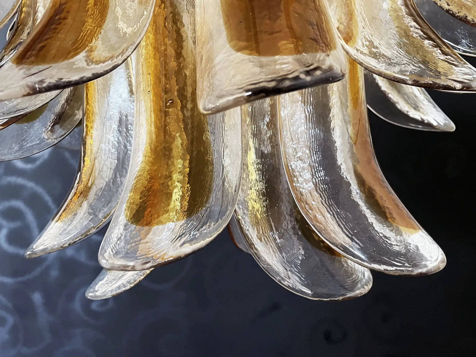 Murano Kroonluchter – 41 Gele Bloemblaadjeglas – detail 5 – Murano Classics