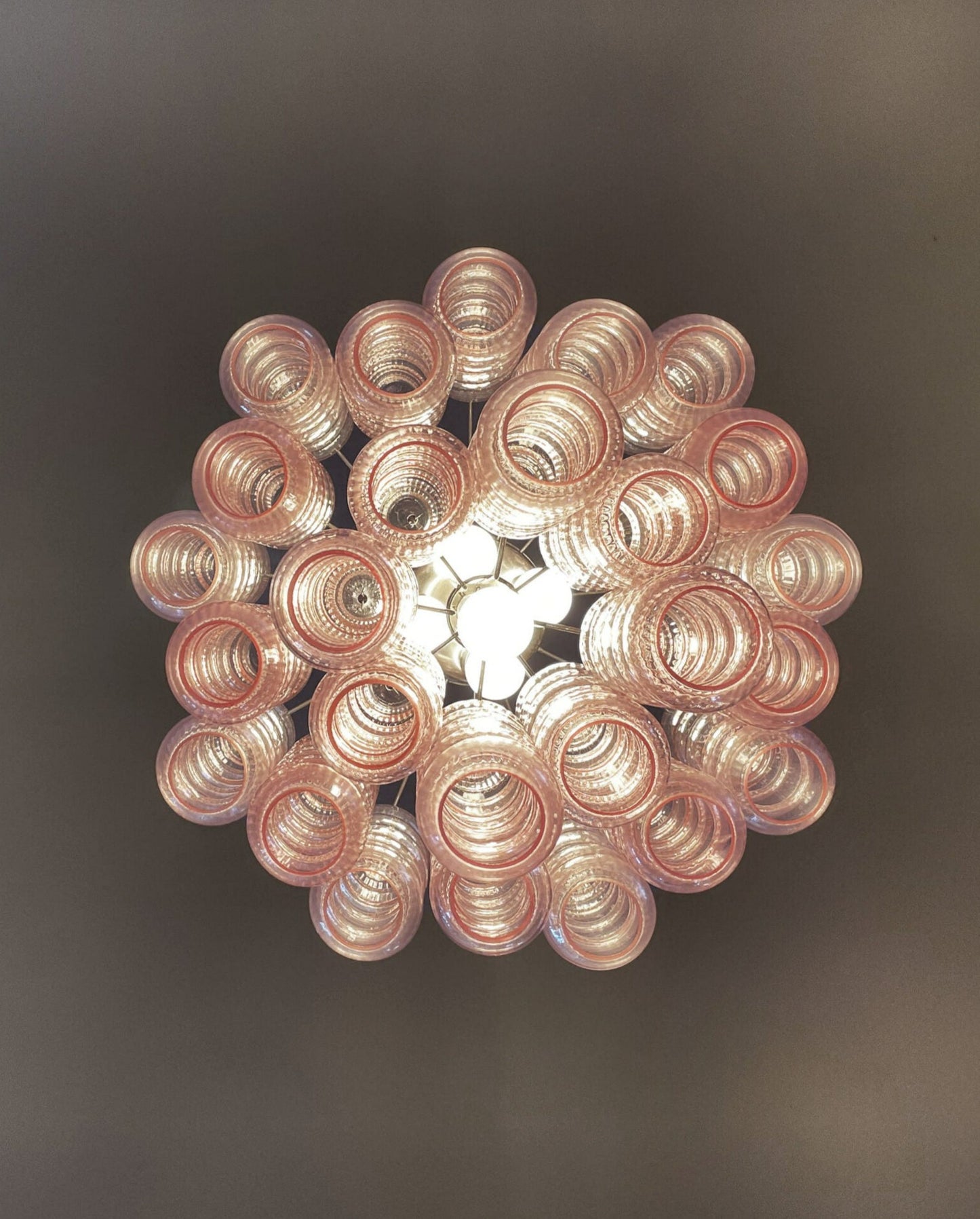 Lampadario Murano | 26 Tubo di Vetro Rosa