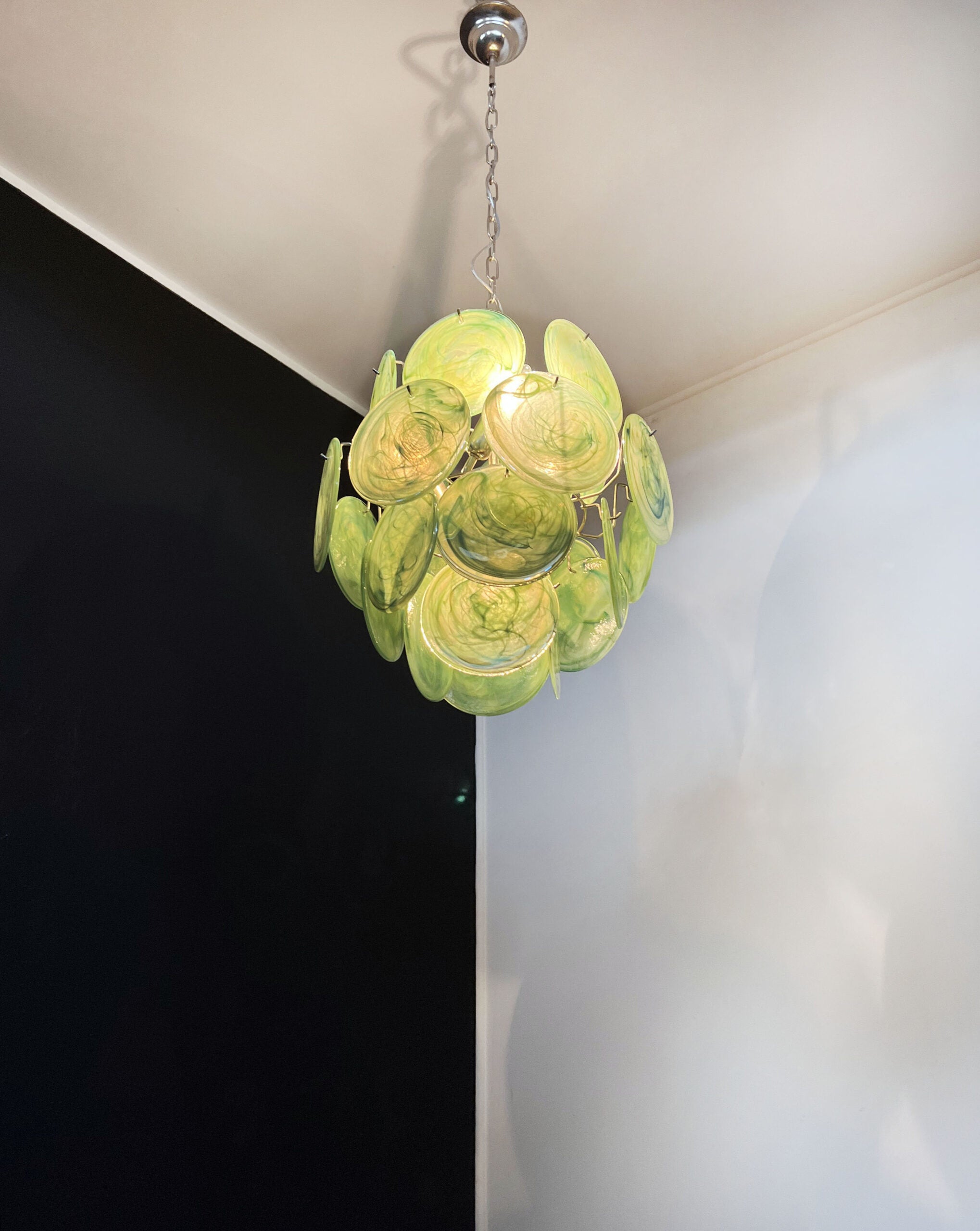 Murano Chandelier – 24 Green Disc Glasses – detail 3 – Murano Classics