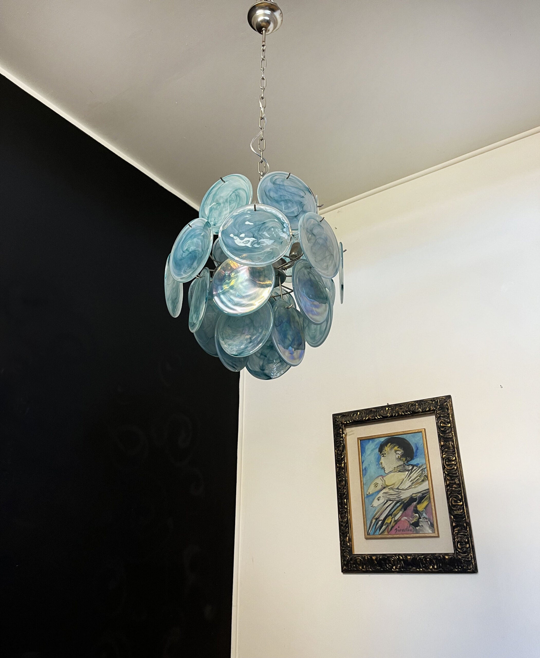Murano Chandelier – 24 Blue Disc Glasses – detail 3 – Murano Classics
