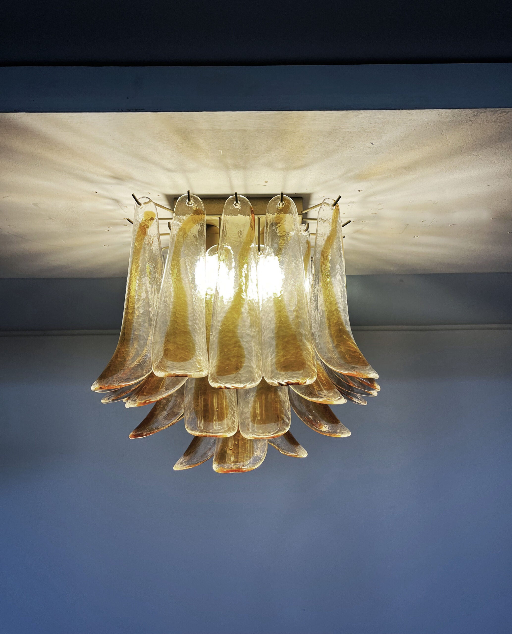 Murano Deckenlampe – 32 Klares, Gelbes Blütenblattglas – Detail 6 – Murano Classics